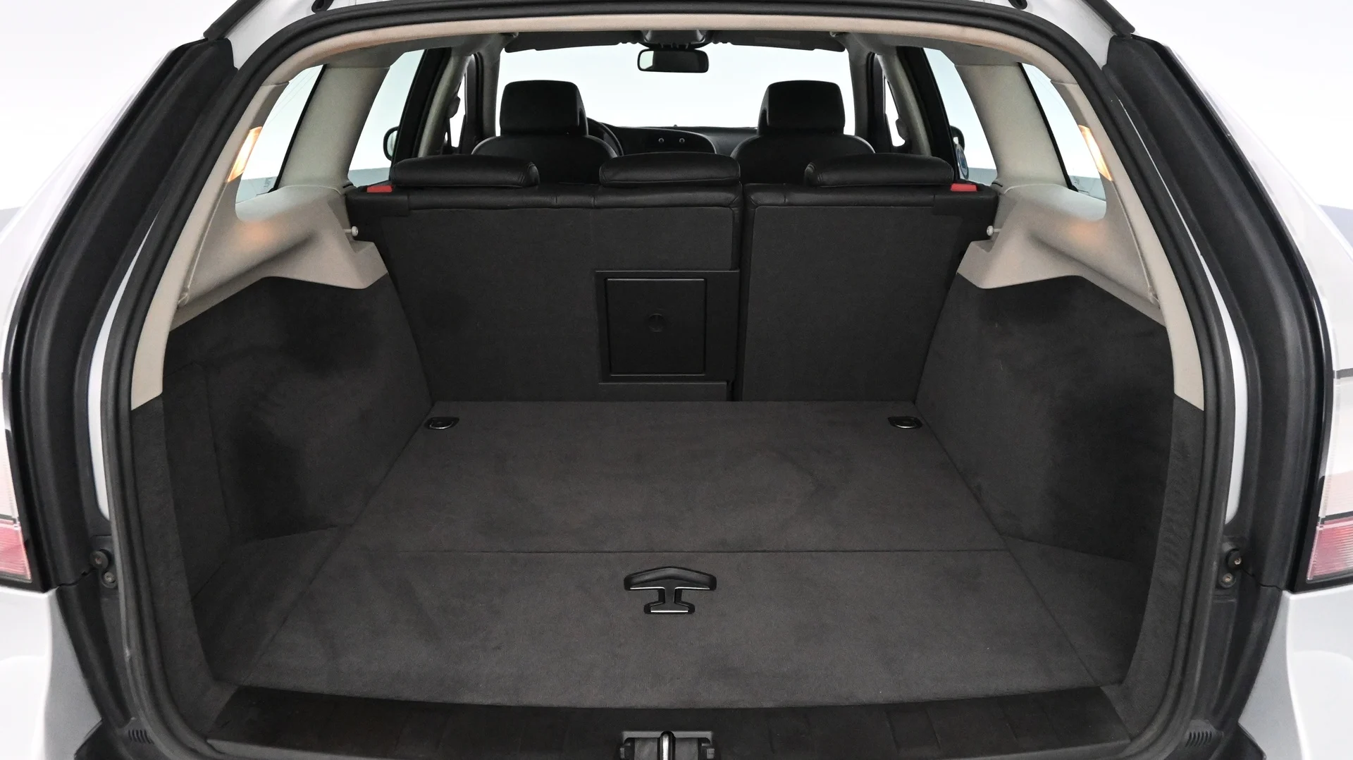 Car Image - QoOQZXJmXDJUSj1fPFj83