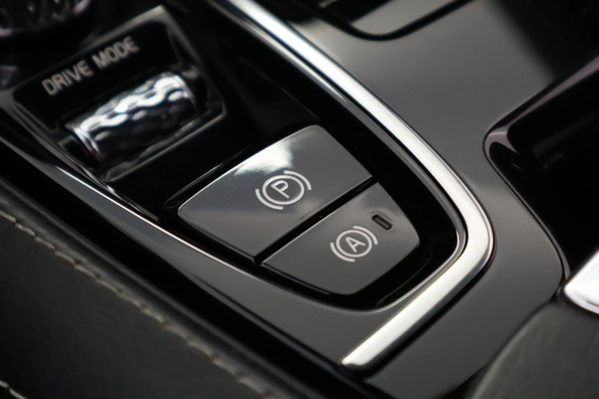 Car Image - 1VRKXhKVfhIEOUWaqrNXQ4