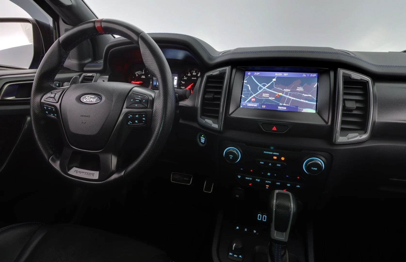 Car Image - 3iE8AYdHphGr8HwEWTKEWJ