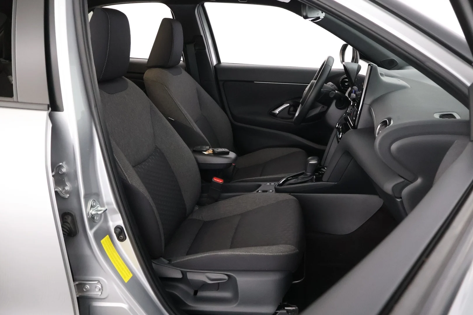 Car Image - FxlBn659bDrqEHCiySxQz