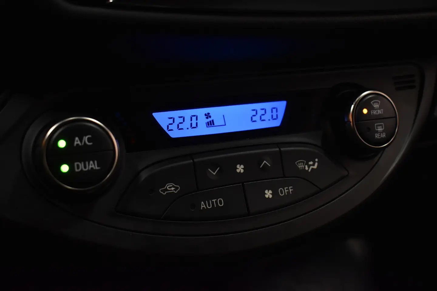 Car Image - 2lhm9IPuynLPSPyoAw9cVH