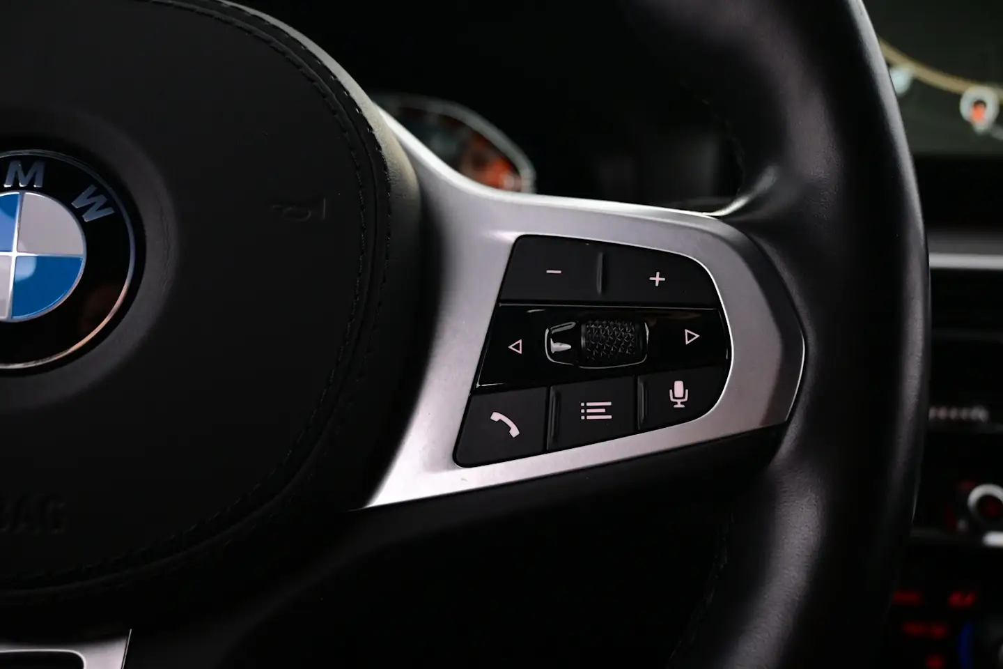 Car Image - 6JGXM3OPHrqw0i6Gvv4jfS