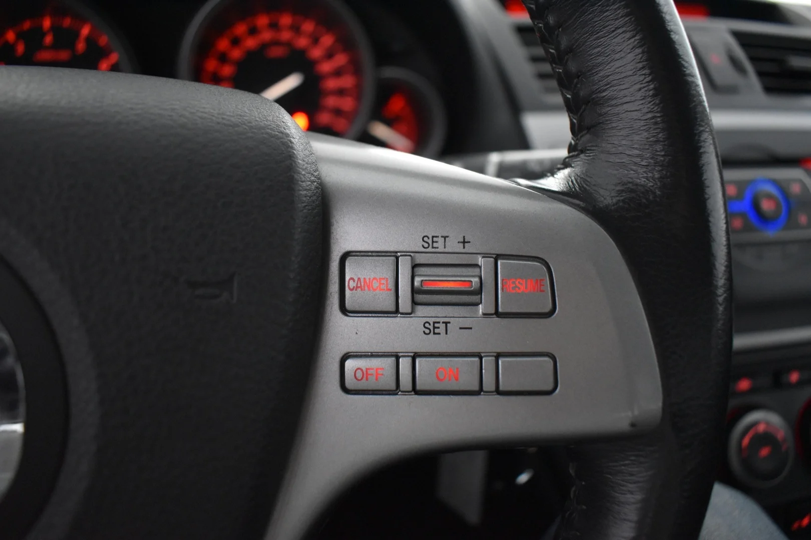 Car Image - 3qQPjJq2GD8cRu7Y3iTfFV