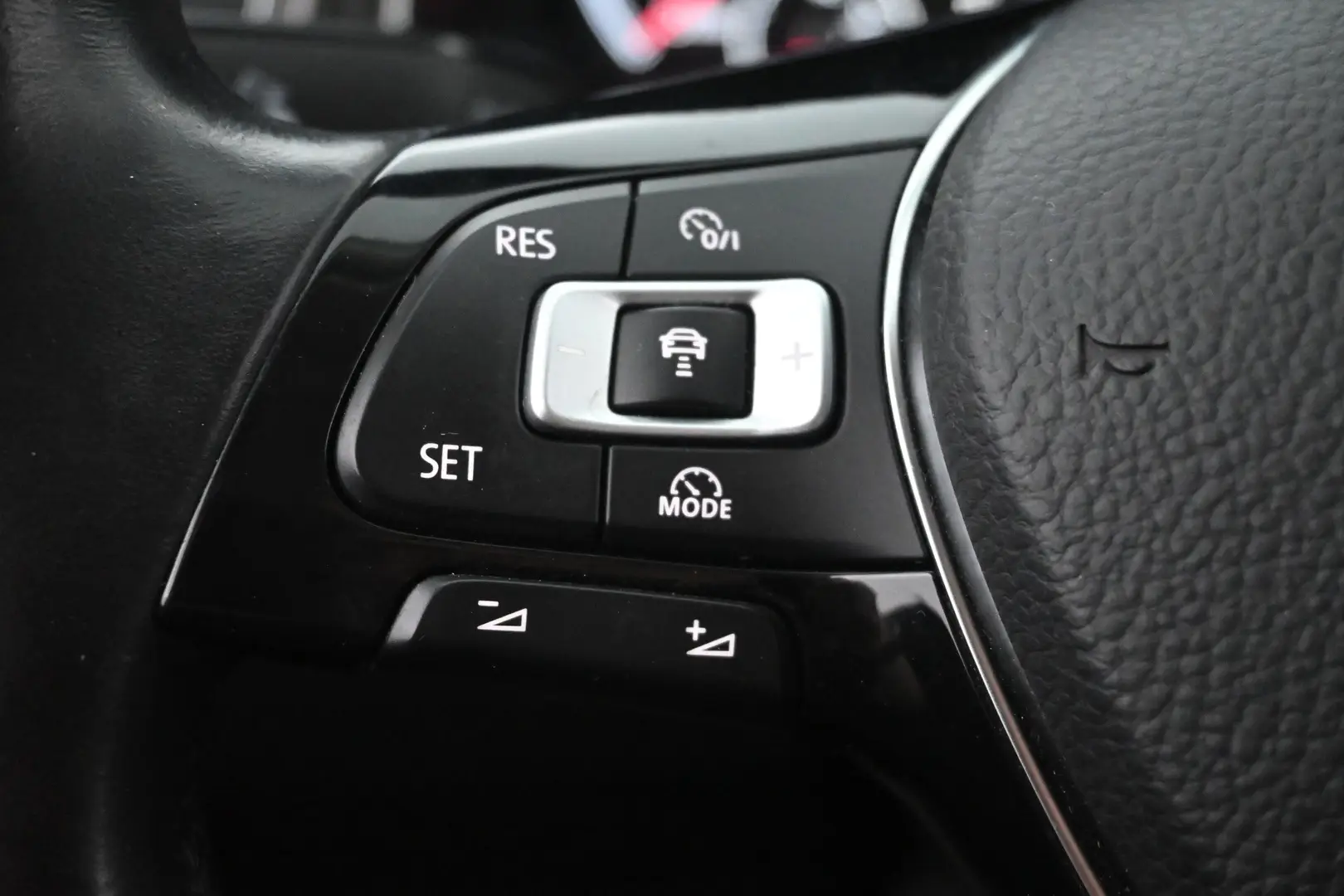Car Image - 2UrayZwqNuFnvtlftMJI1c