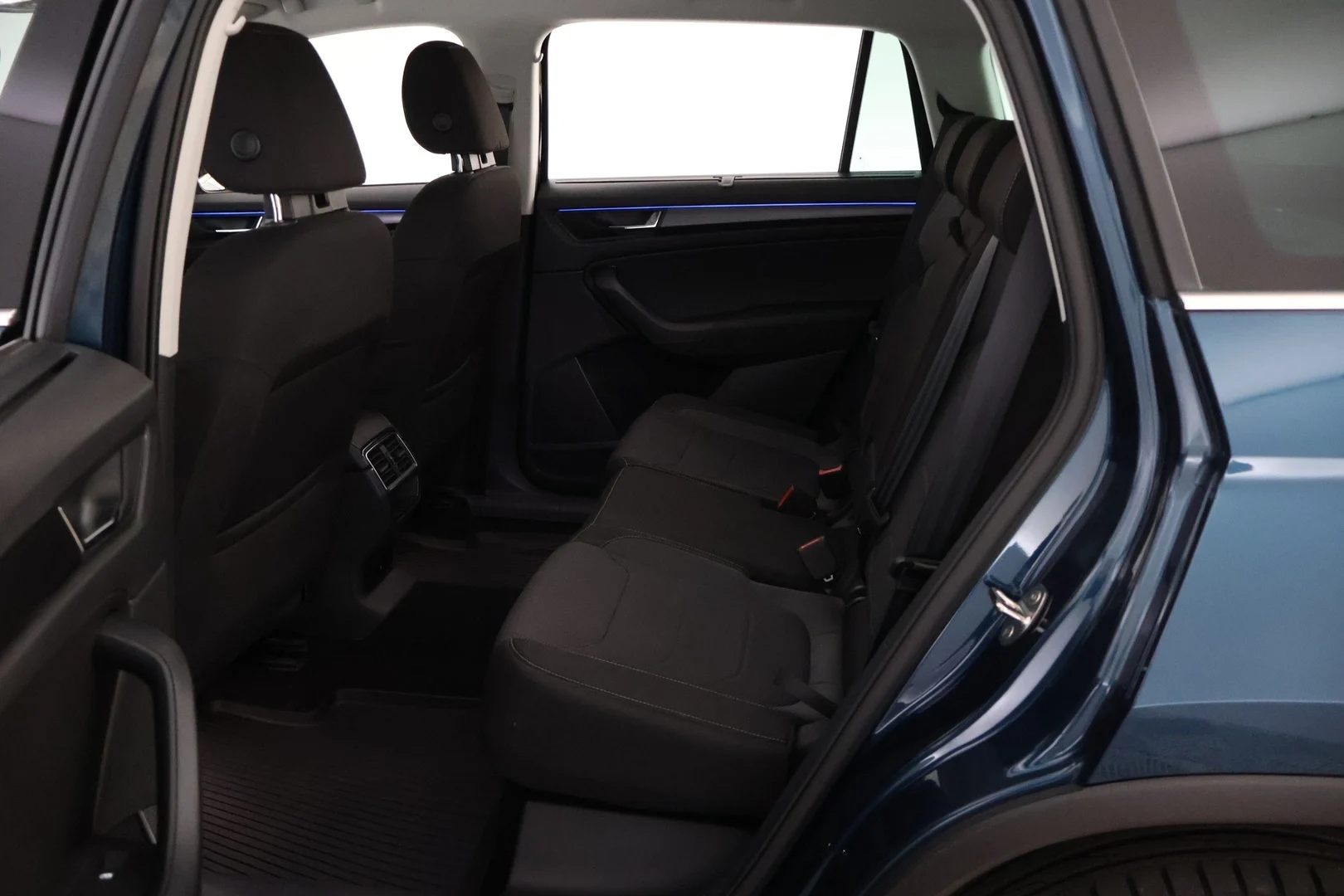 Car Image - 2mGP7lU5T7f0eW9AEhZFHn