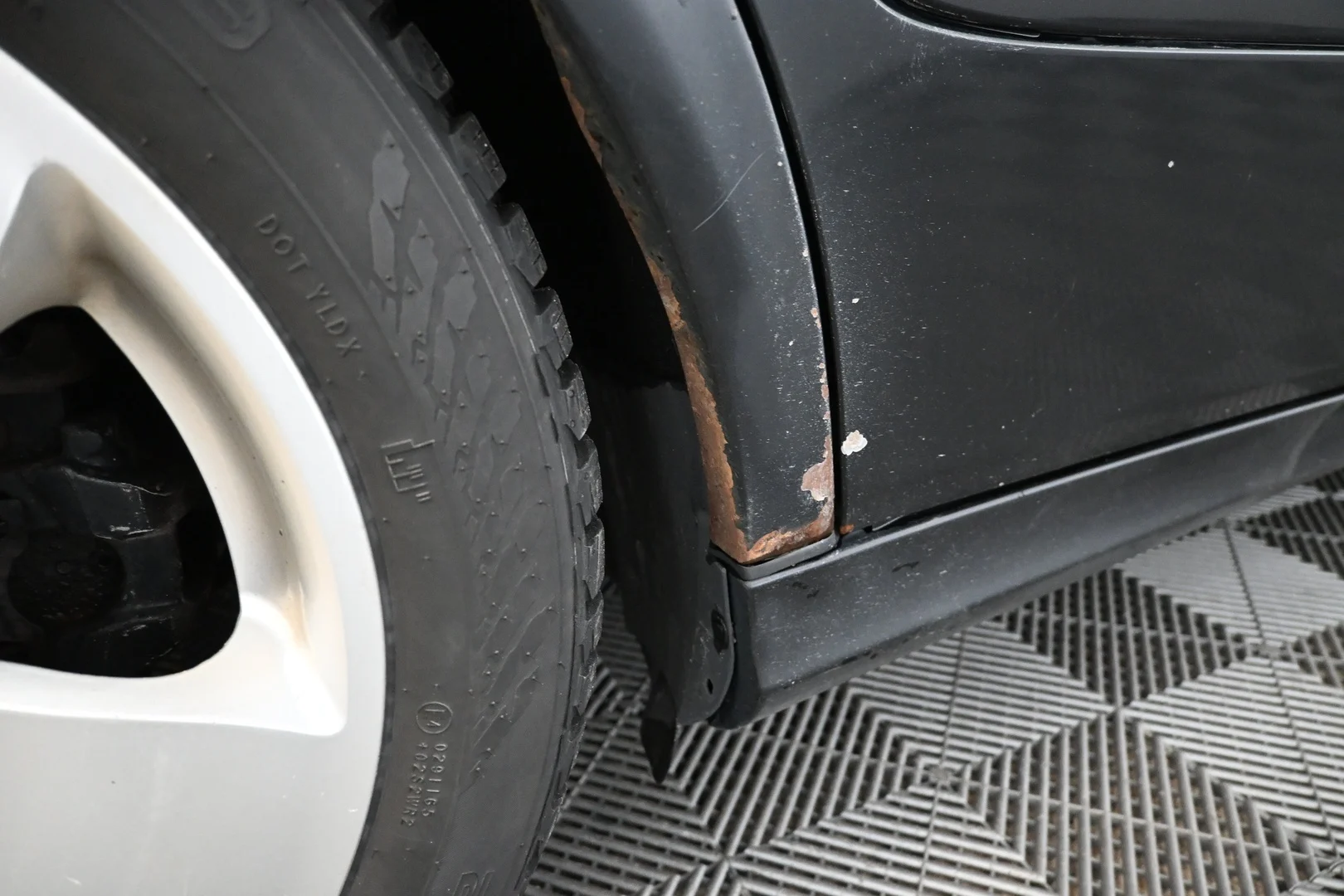 Car Image - RPkaorDMdKLXvdlAifTeB