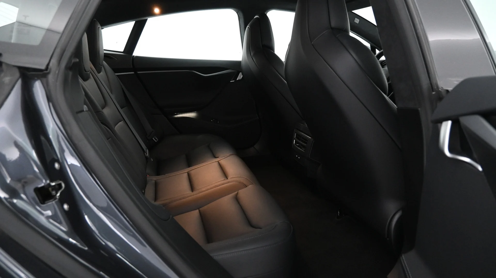 Car Image - 2LaQDA4B7x5iVda5dZL6kM