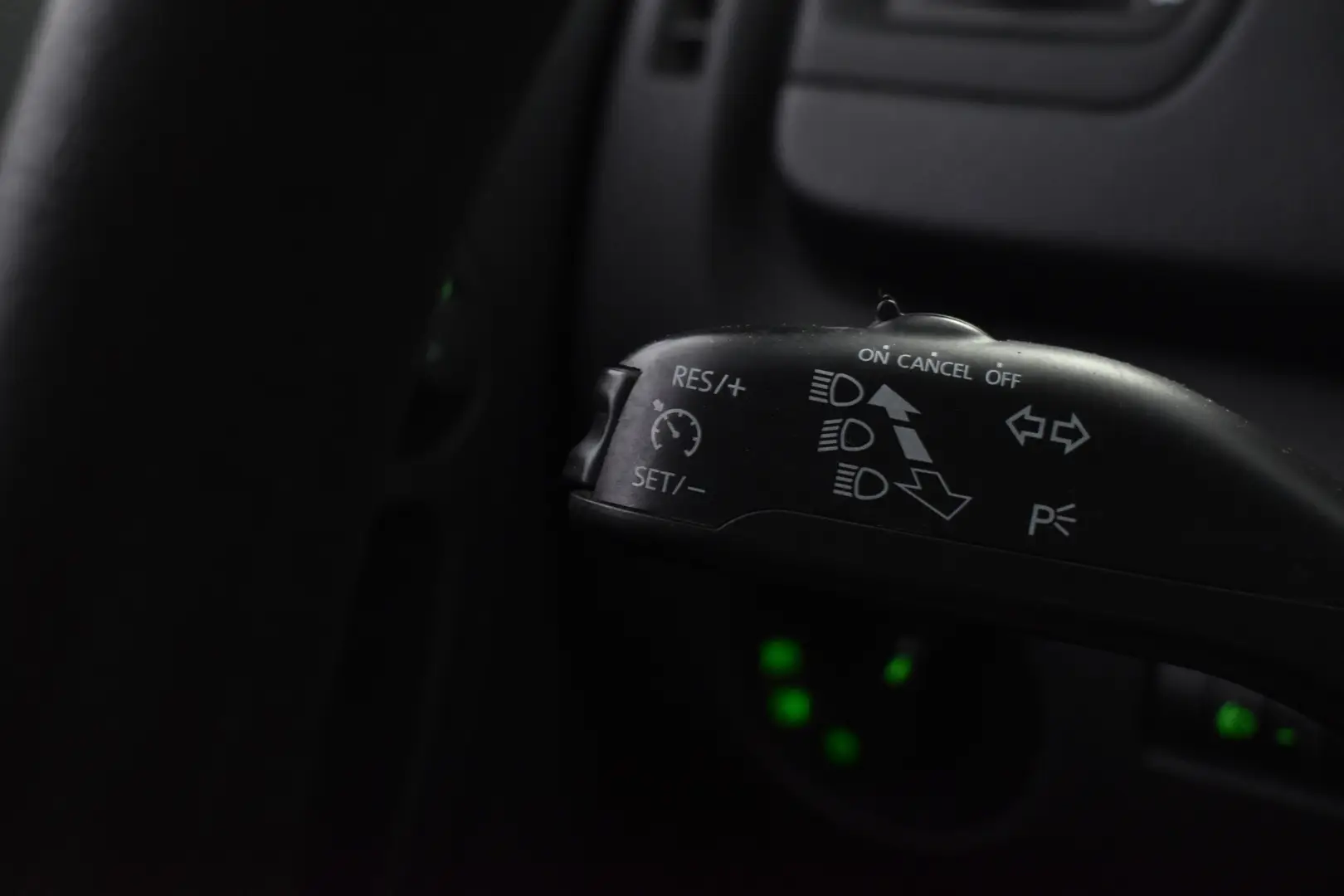 Car Image - 2fJD5CicCmYmO49Di7DwH