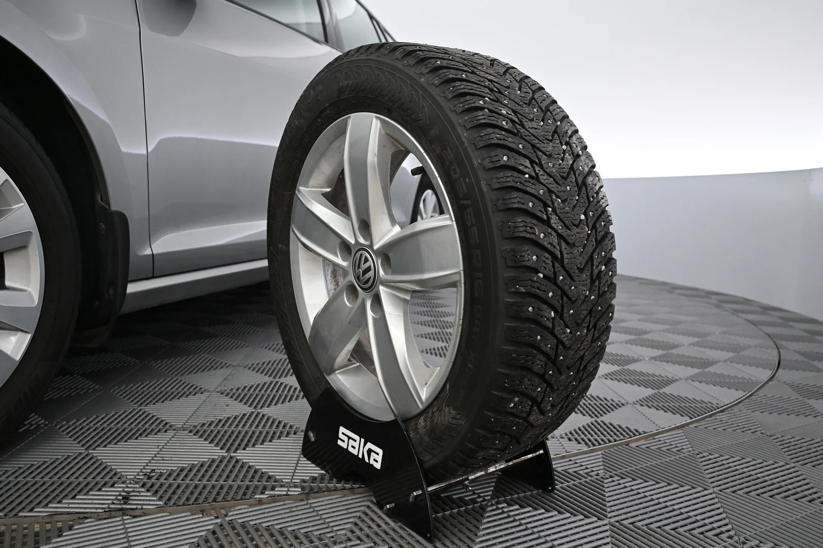Car Image - 6475Sk2dQmAod49rx6ZArl