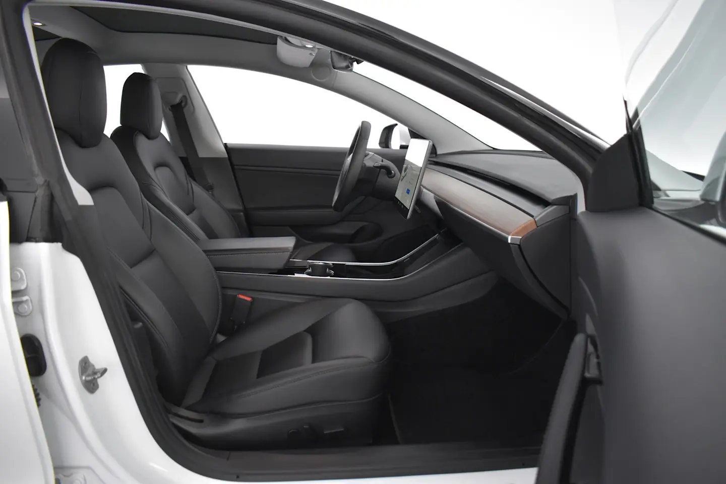 Car Image - 1AUI4KrMXUI7j4JIPftQwg