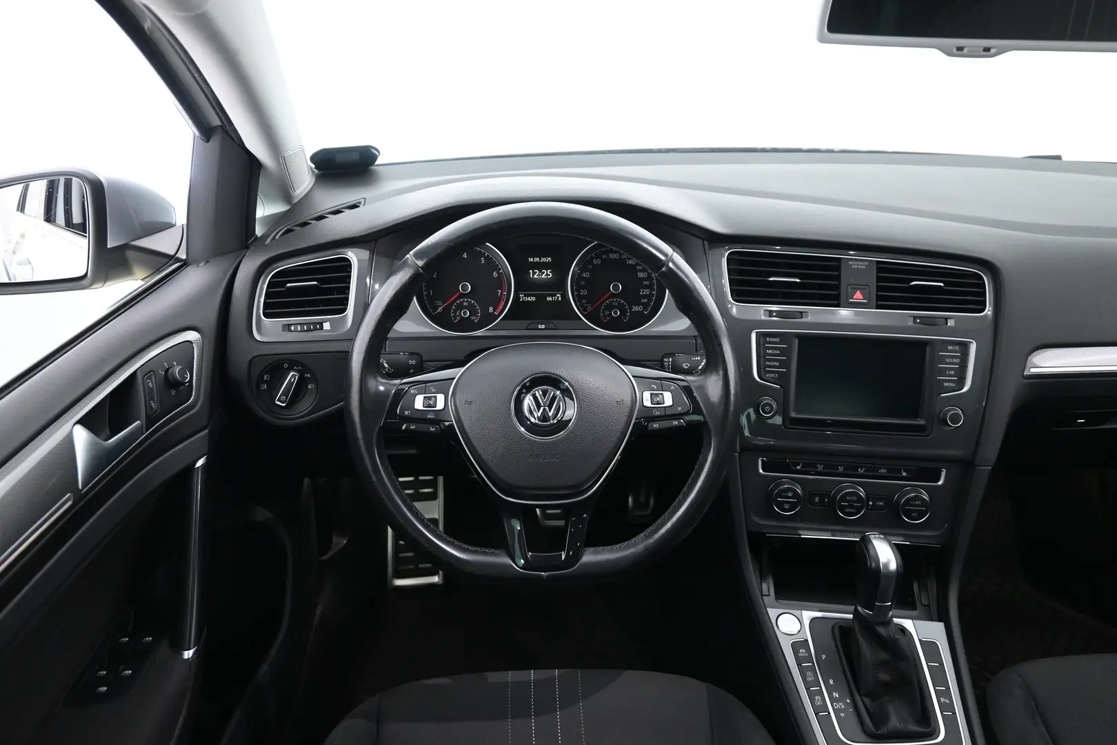 Car Image - 1qEvcjKuEgS4gkEwTjCNqj