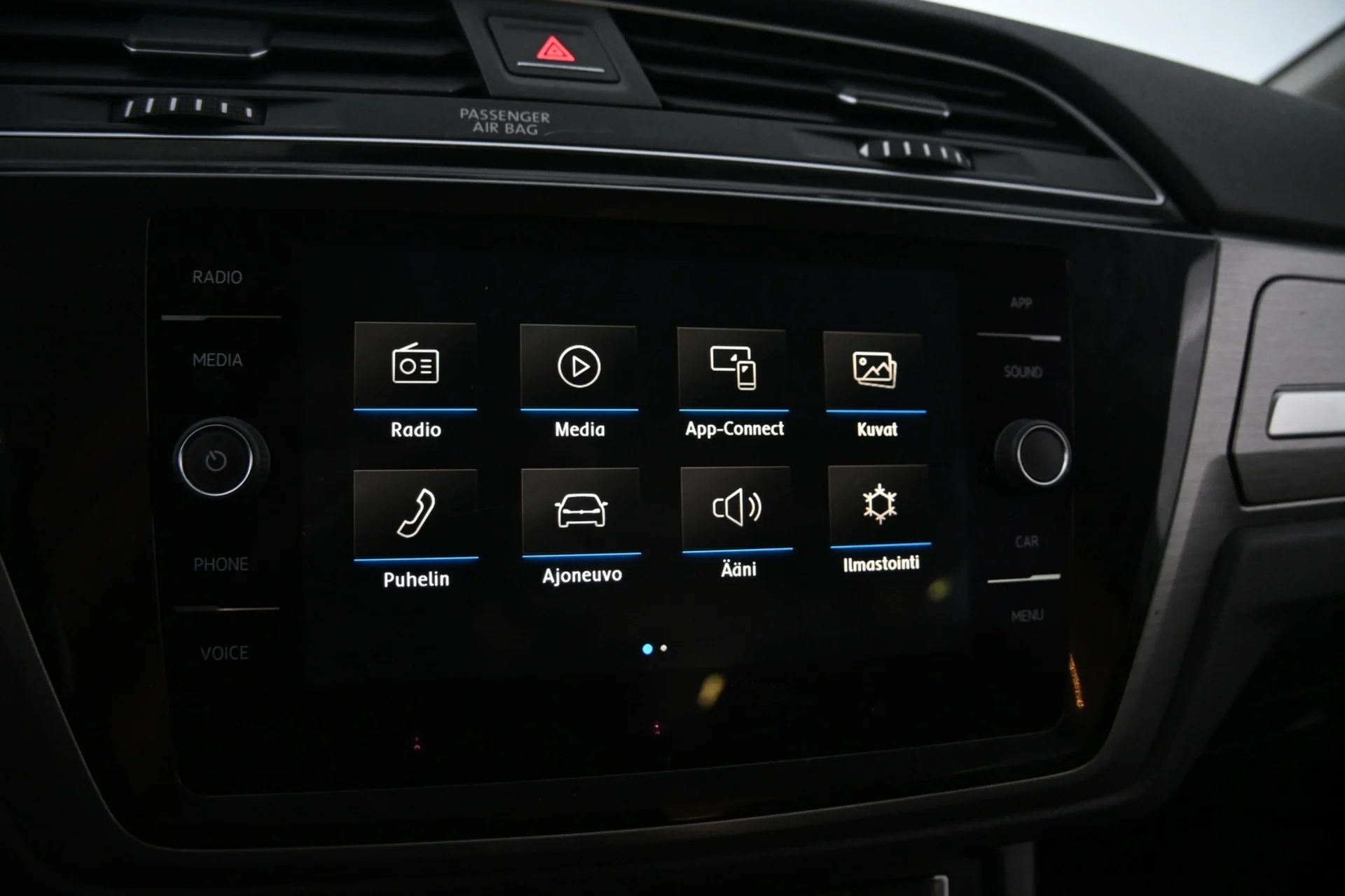 Car Image - 1Cd3Z7xhMYkVK8jQbZvFYl