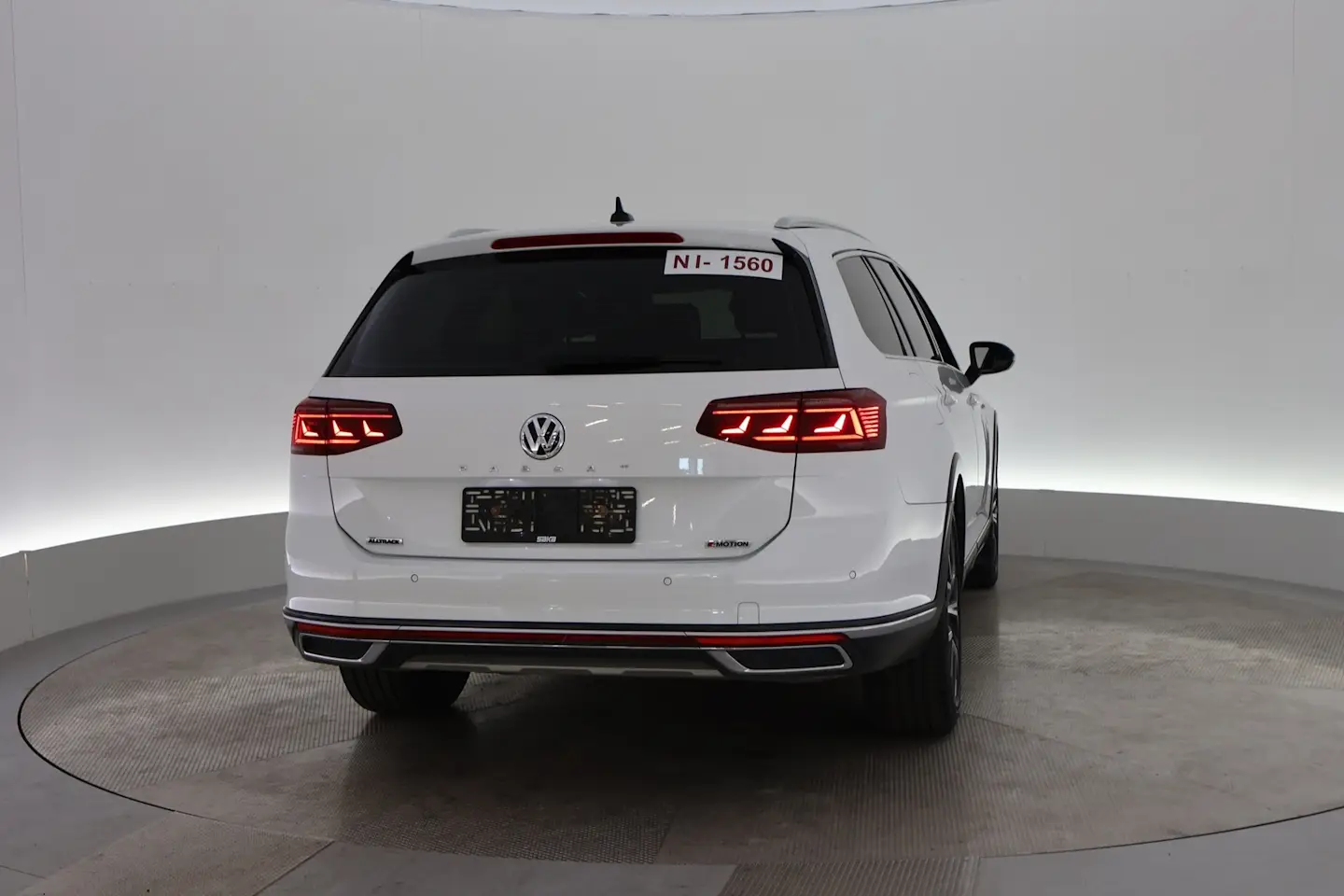Car Image - 5E5lq648n4pISDLD0Ks7rV