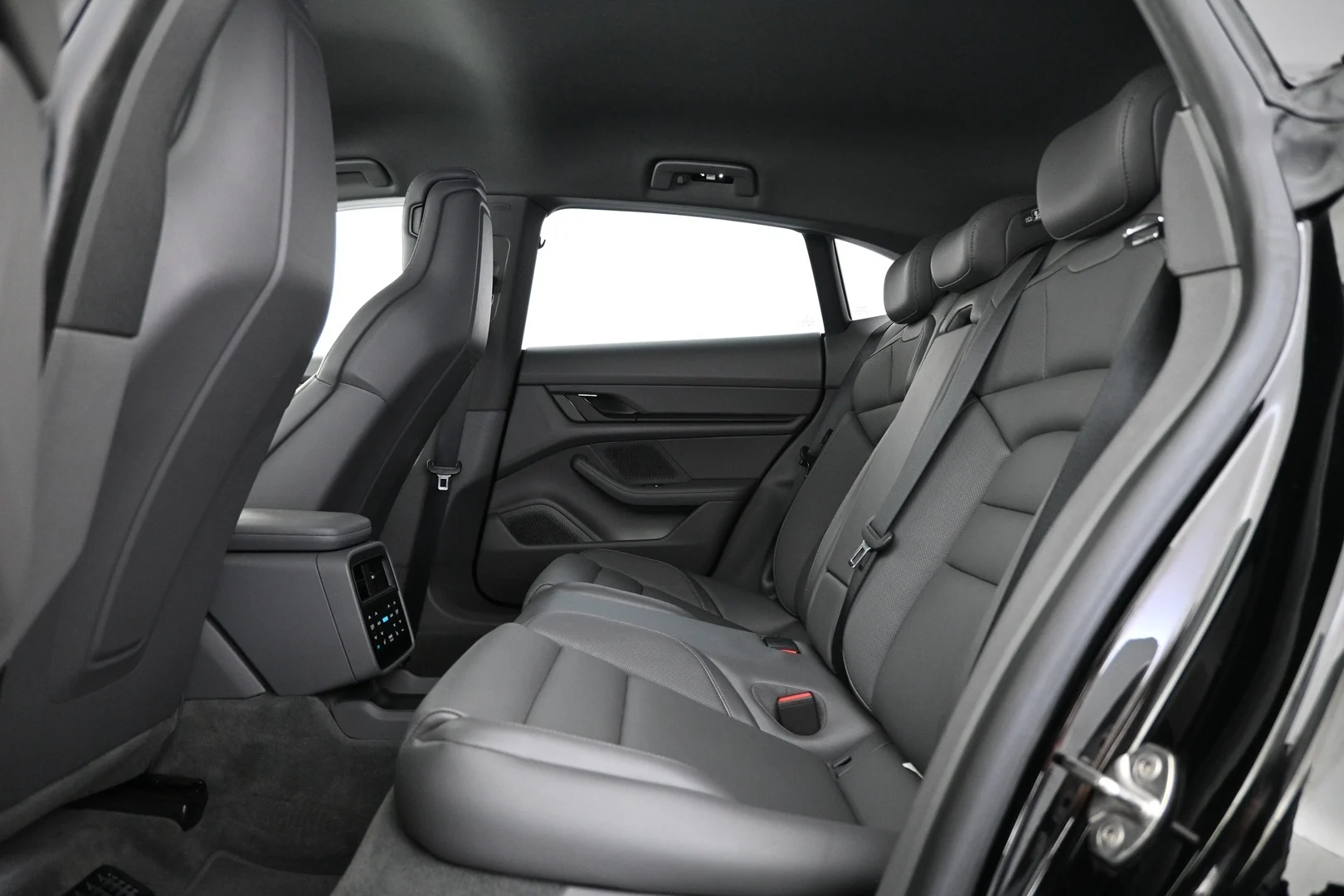 Car Image - 1ts2EMq7QdryiM9IJp1B7Q