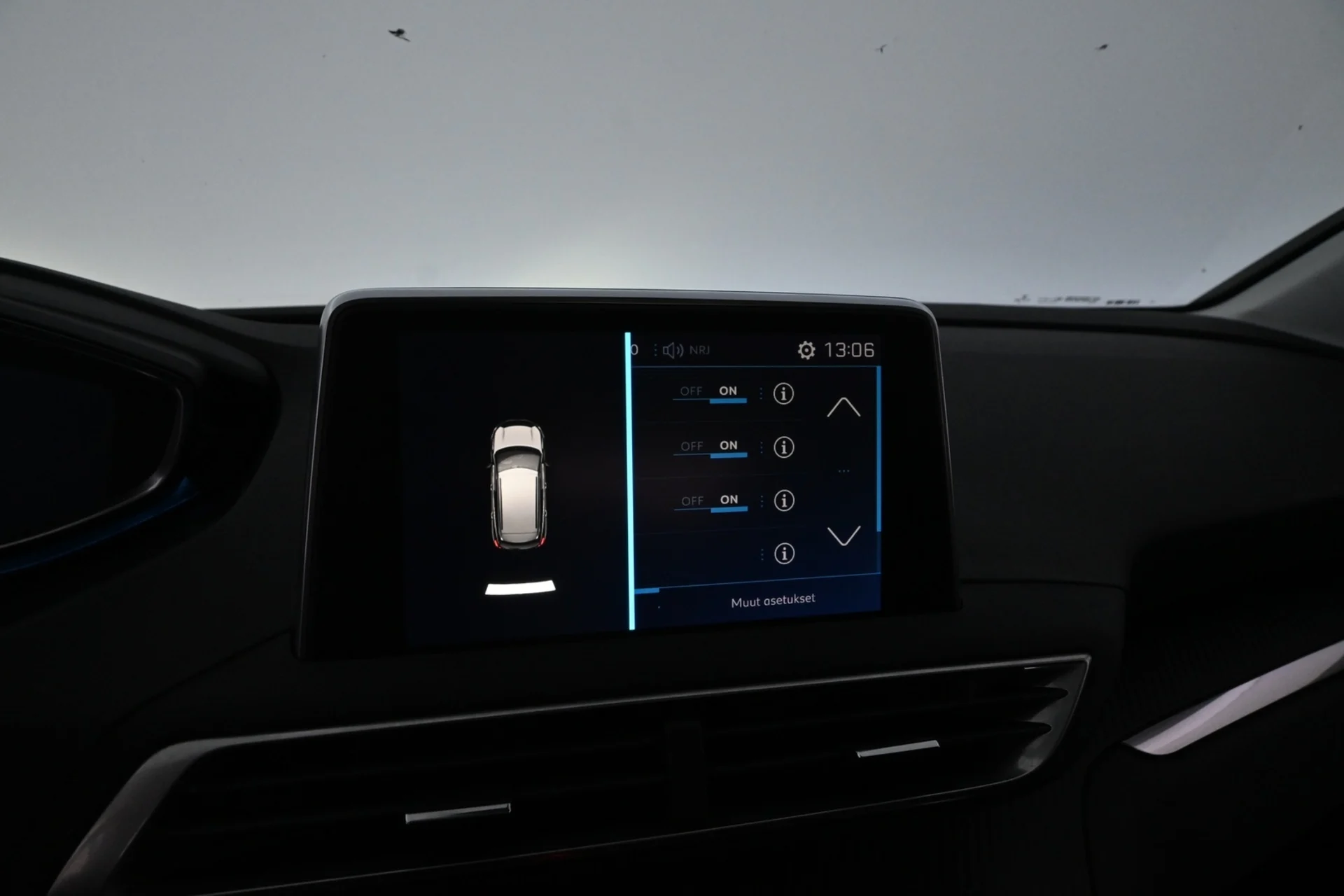 Car Image - 4LB8PbqiPgEW8SlCdYgdld