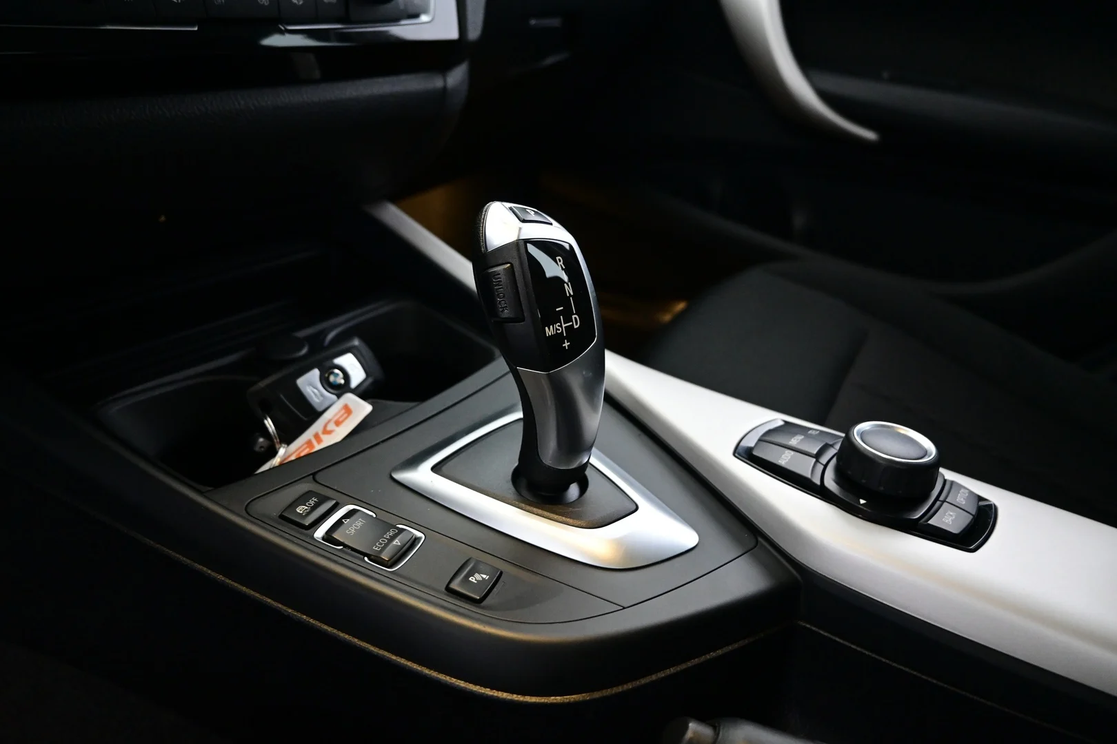 Car Image - 4dYq3wA14qiLDgQUPDrx3R