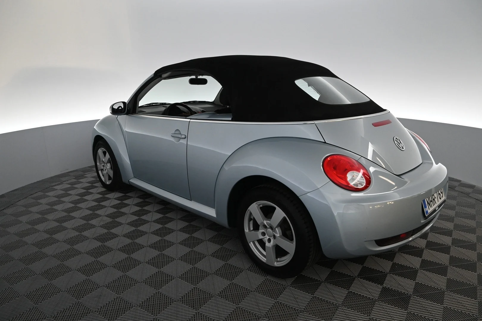 Car Image - 39gTnKzvPelKgFtMsQTZ0n