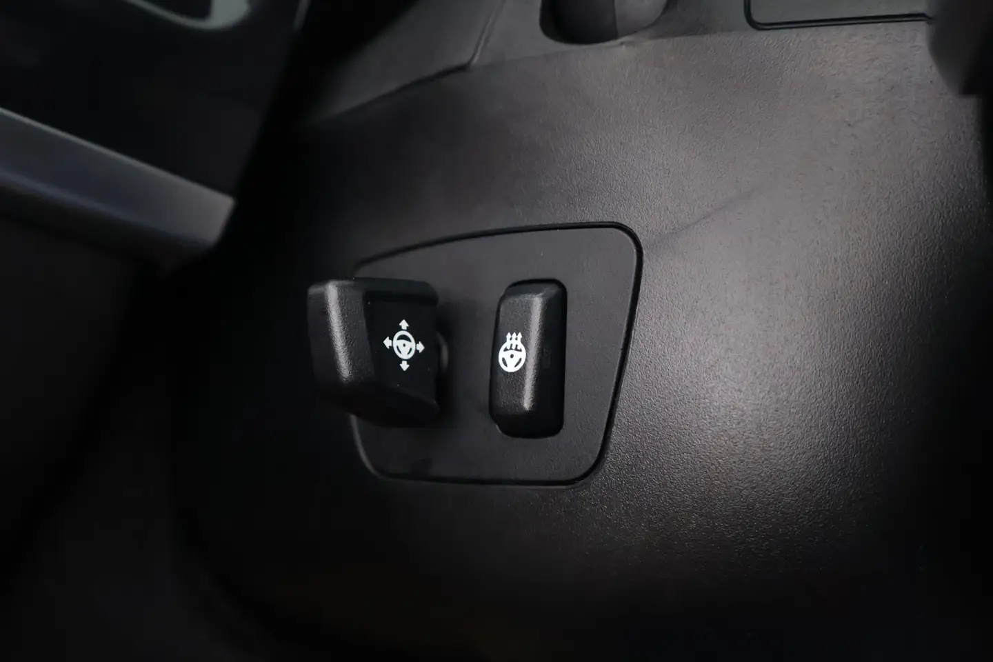 Car Image - 6HGq9ksO9Ac5tXdhEDDBIs