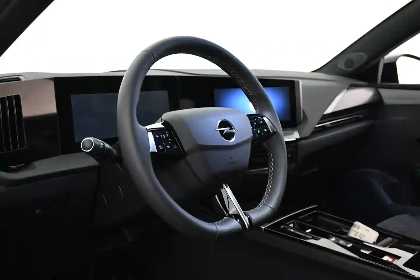 Car Image - 1oToeZyLjUUd4loOWztlb8
