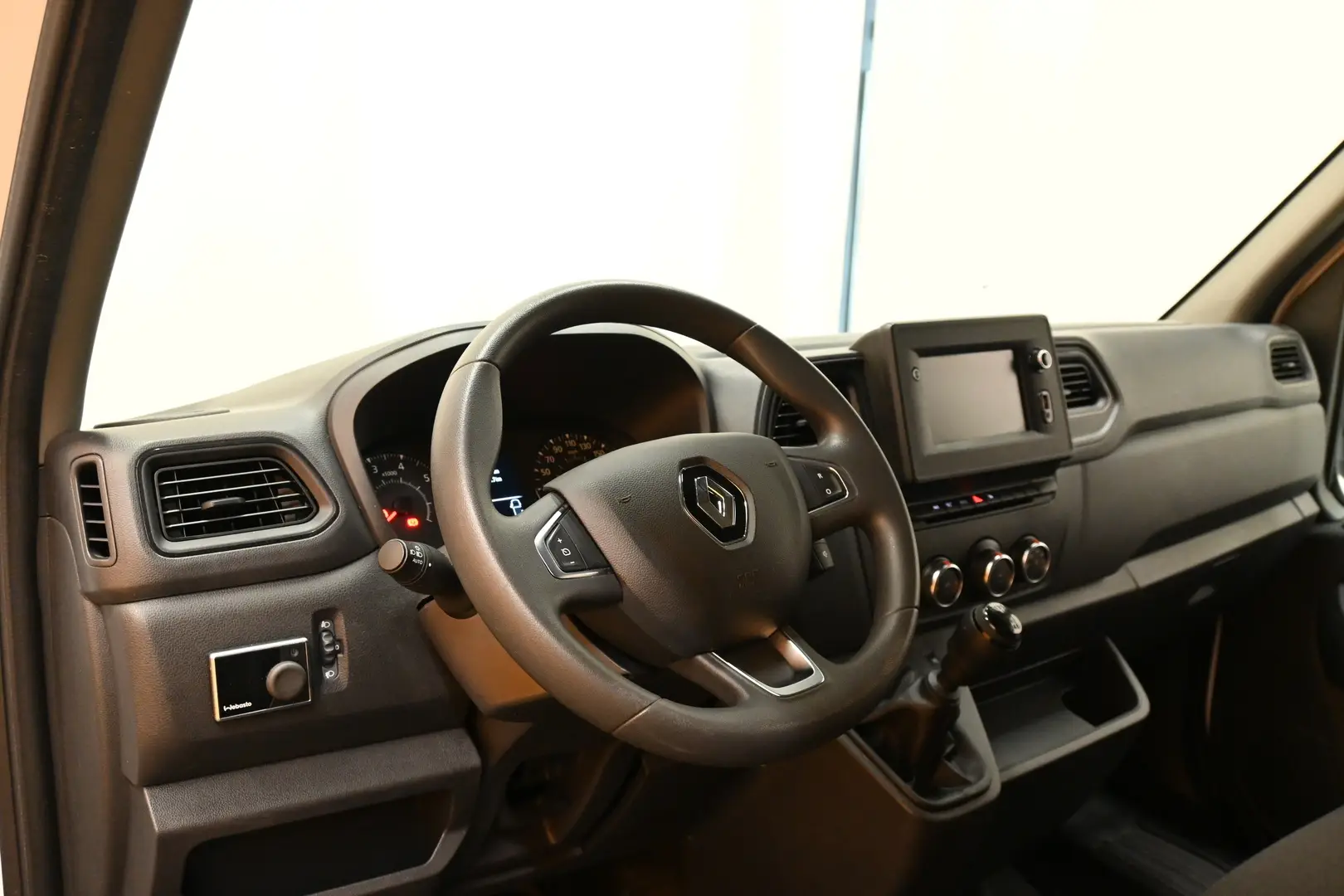 Car Image - 6tYtiLMKProEjgyMJtFGl6