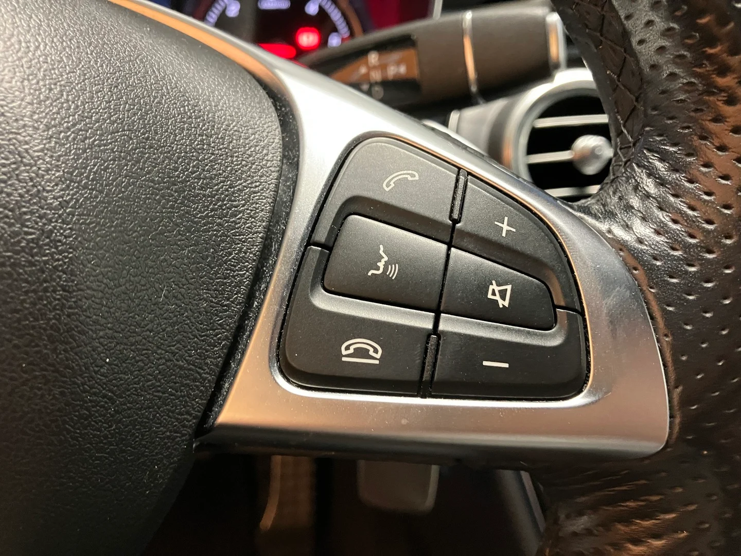 Car Image - 7Jjk0bCzjXq4gL0ukgbVdg