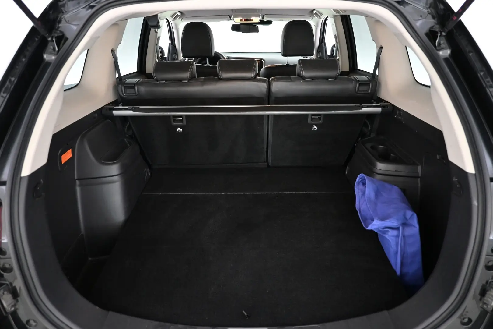 Car Image - 62BV0N5wY9pspFSjQdQ6kP