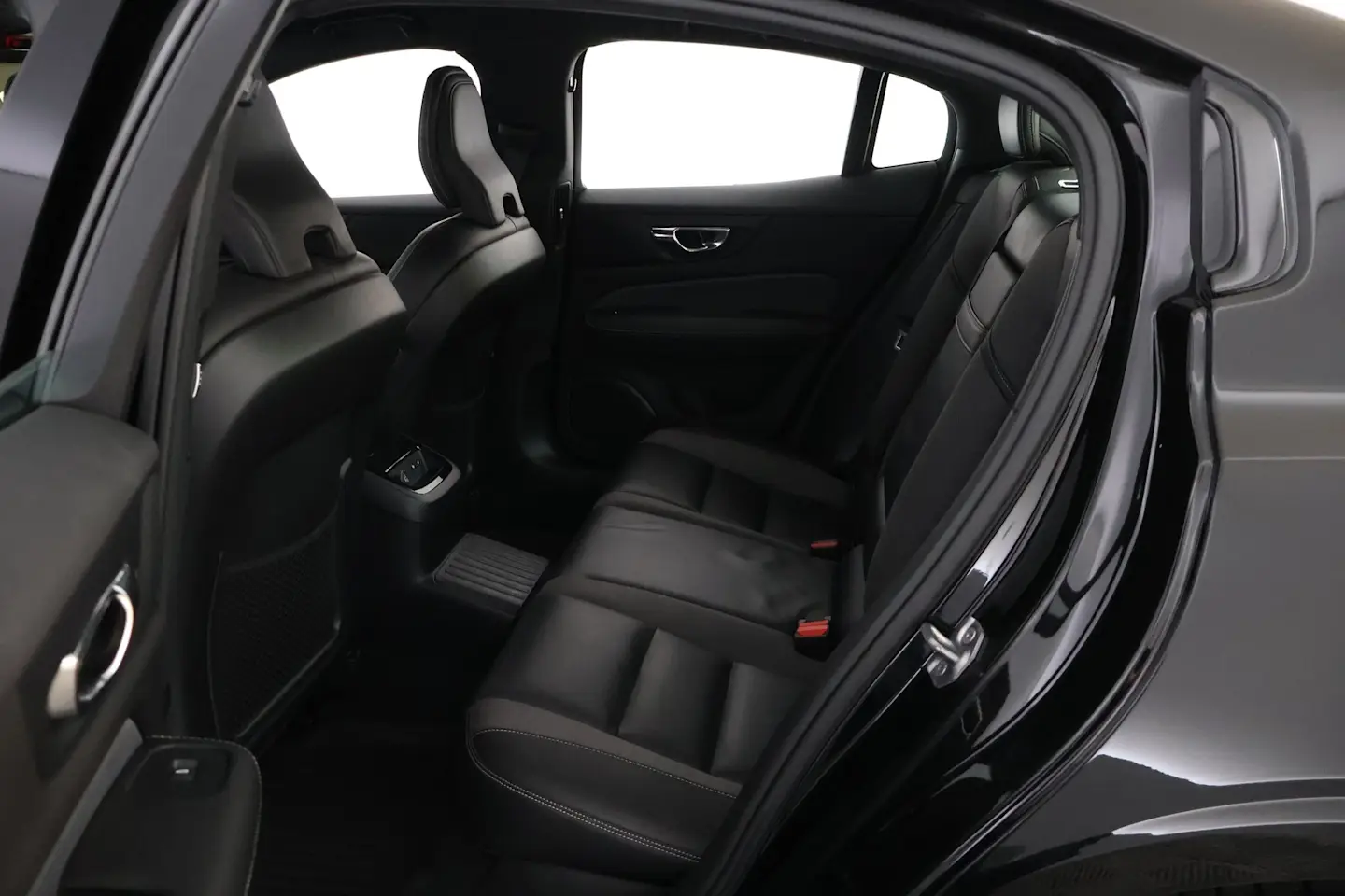 Car Image - 1olxgFvNTP6EKz5pyQxxSl