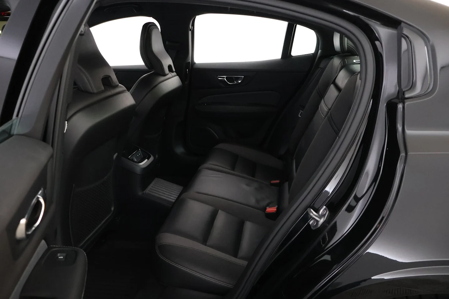 Car Image - 1olxgFvNTP6EKz5pyQxxSl