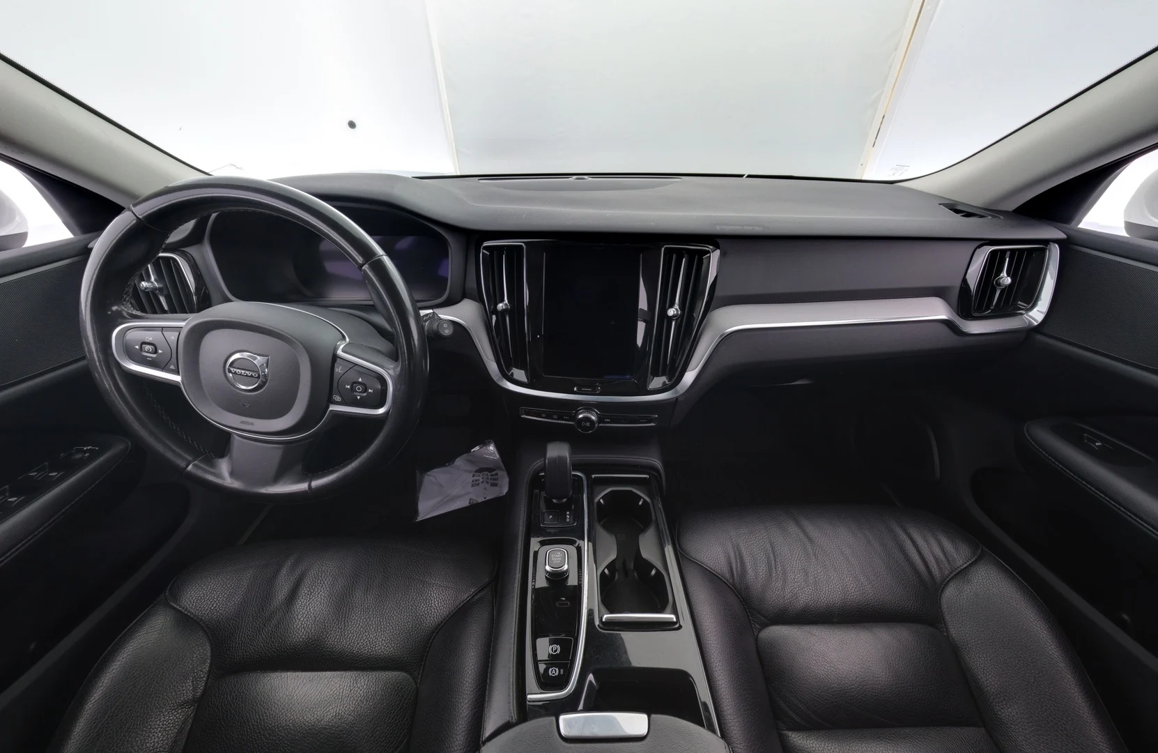 Car Image - YmNPYNOtpZb3ypBi8pbJj