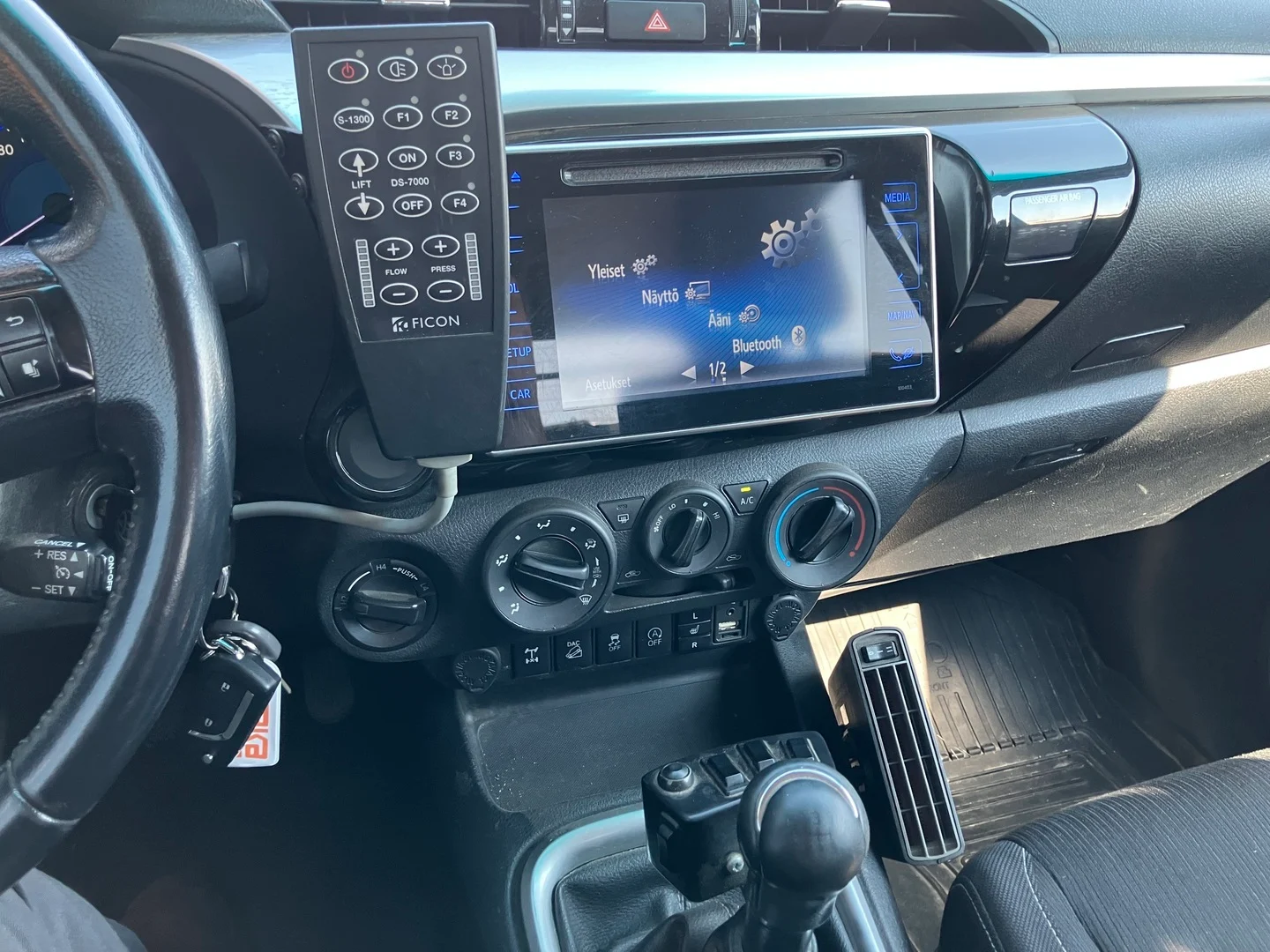 Car Image - 3Kq1BIu1JcwreAefB1YVFP