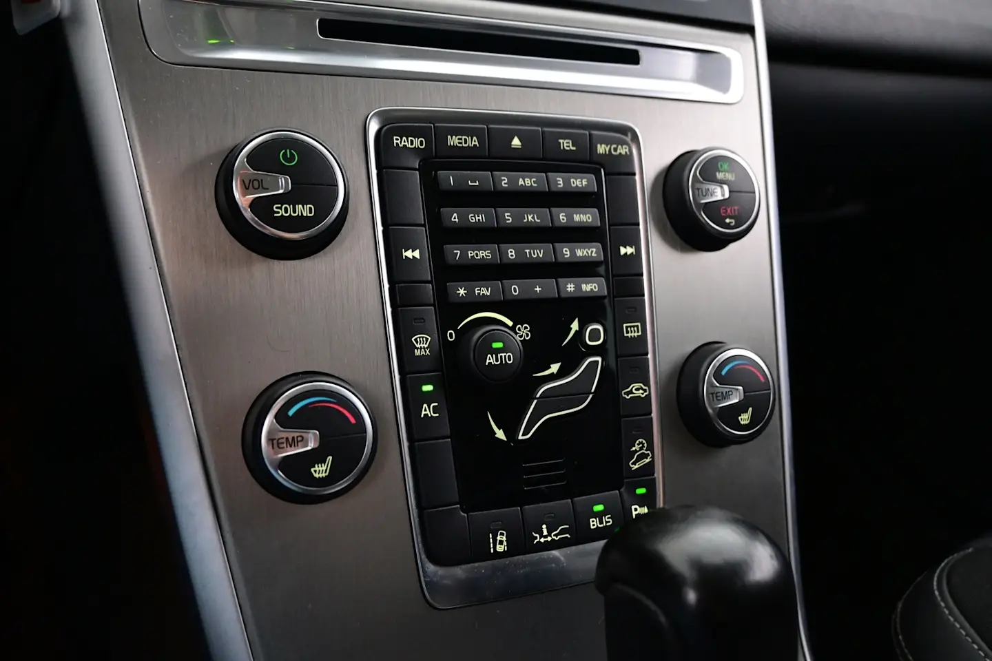 Car Image - sjExv0jxseicr3U6eN9uZ
