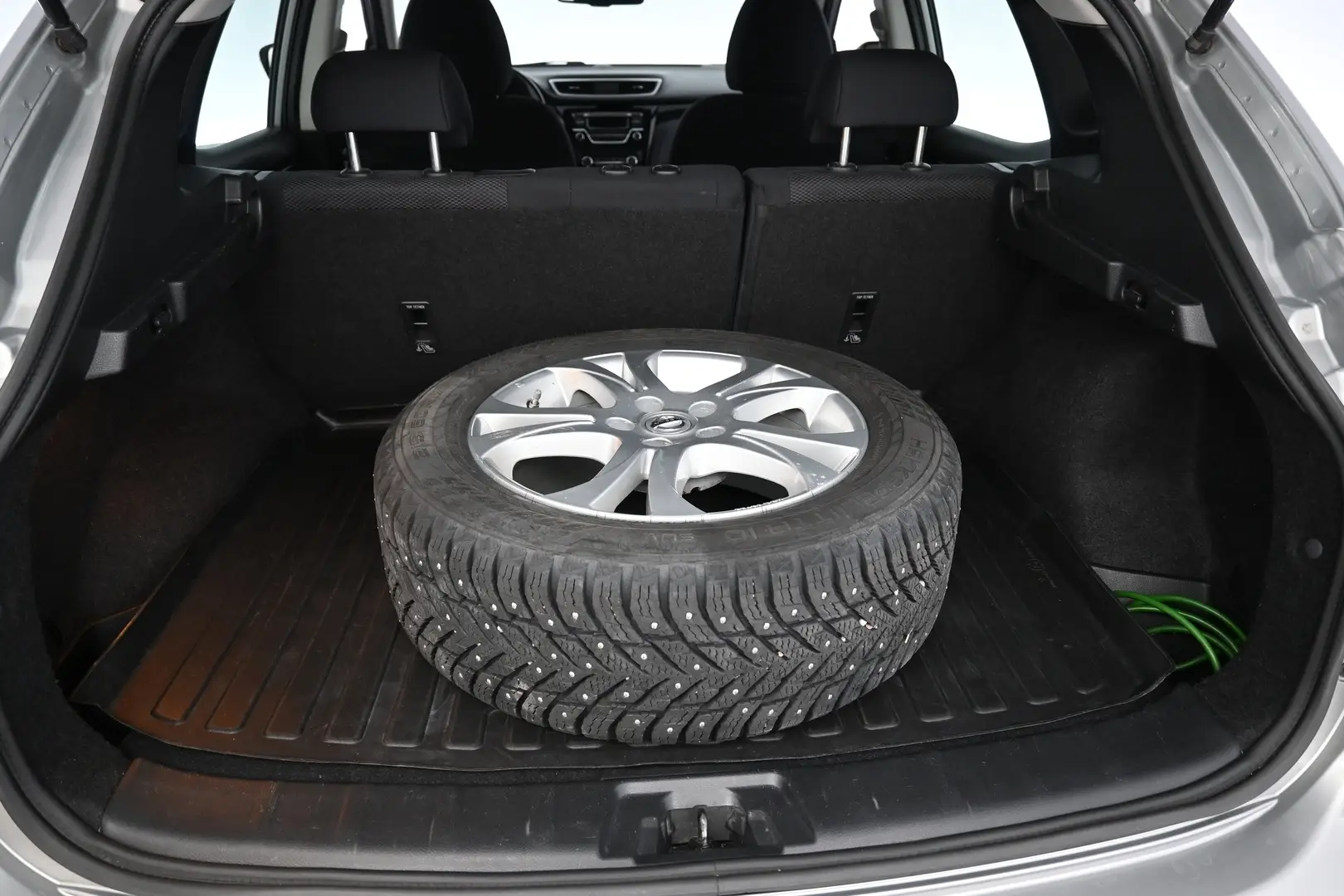 Car Image - 2A90p5dL8l2d5QWbeUHCfS