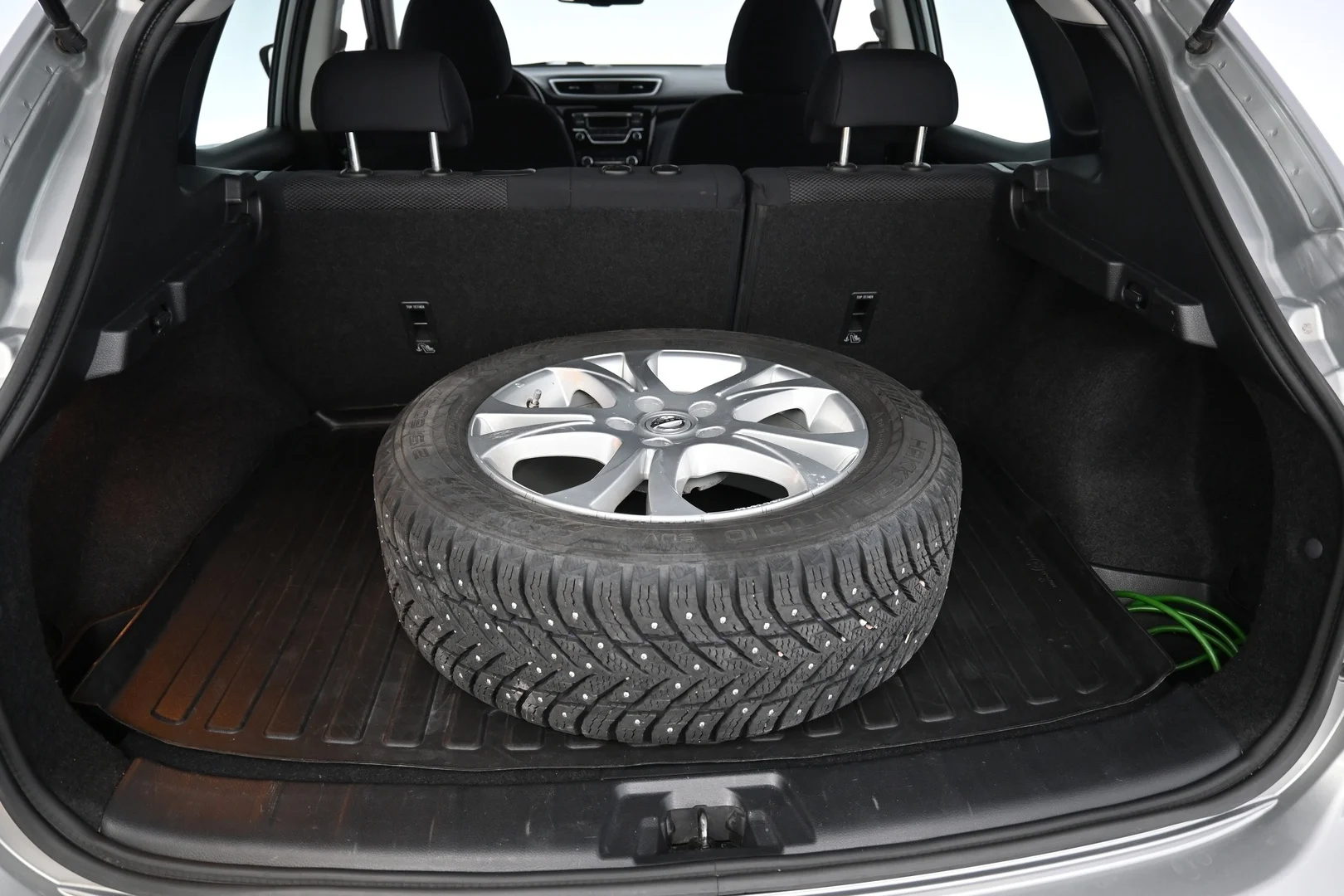 Car Image - 2A90p5dL8l2d5QWbeUHCfS