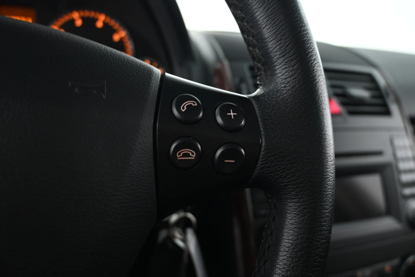 Car Image - 7gXQlnPCpHsisZT15Xvv3