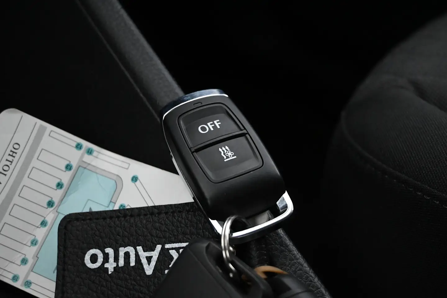 Car Image - 1Yq5mimrnCFRGzukW3lQU7