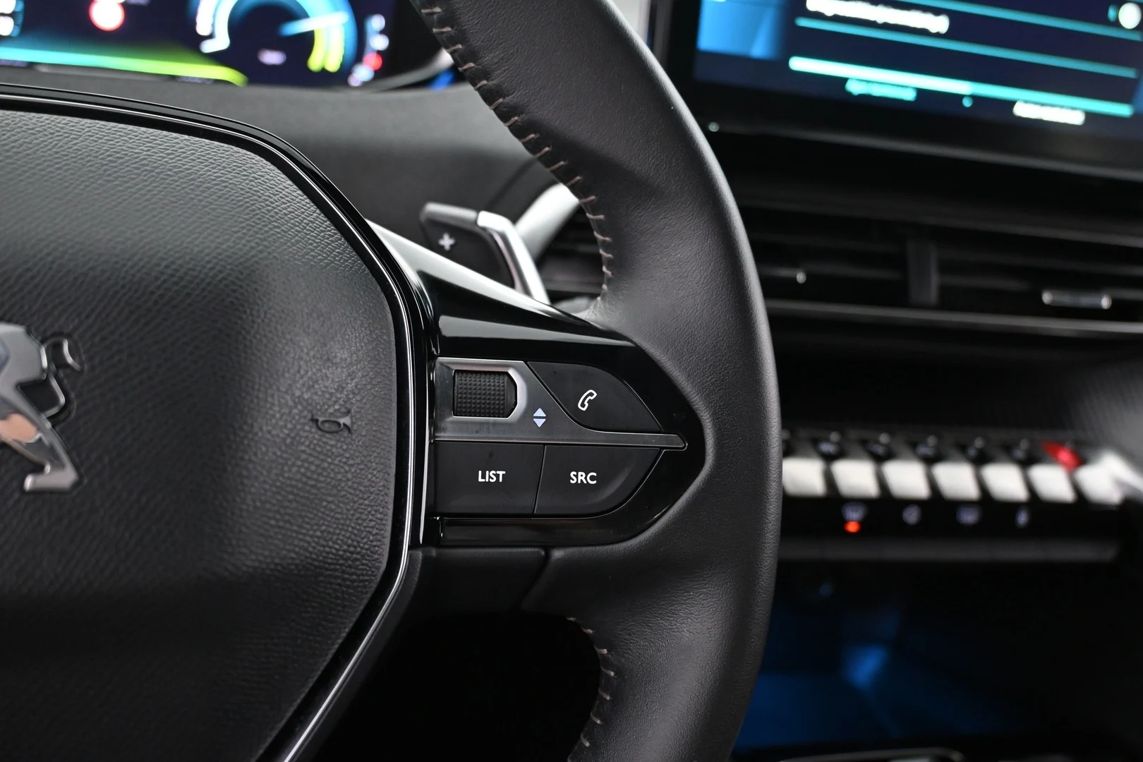 Car Image - 7LdAUyfGzJ9vxS0as1jJxh