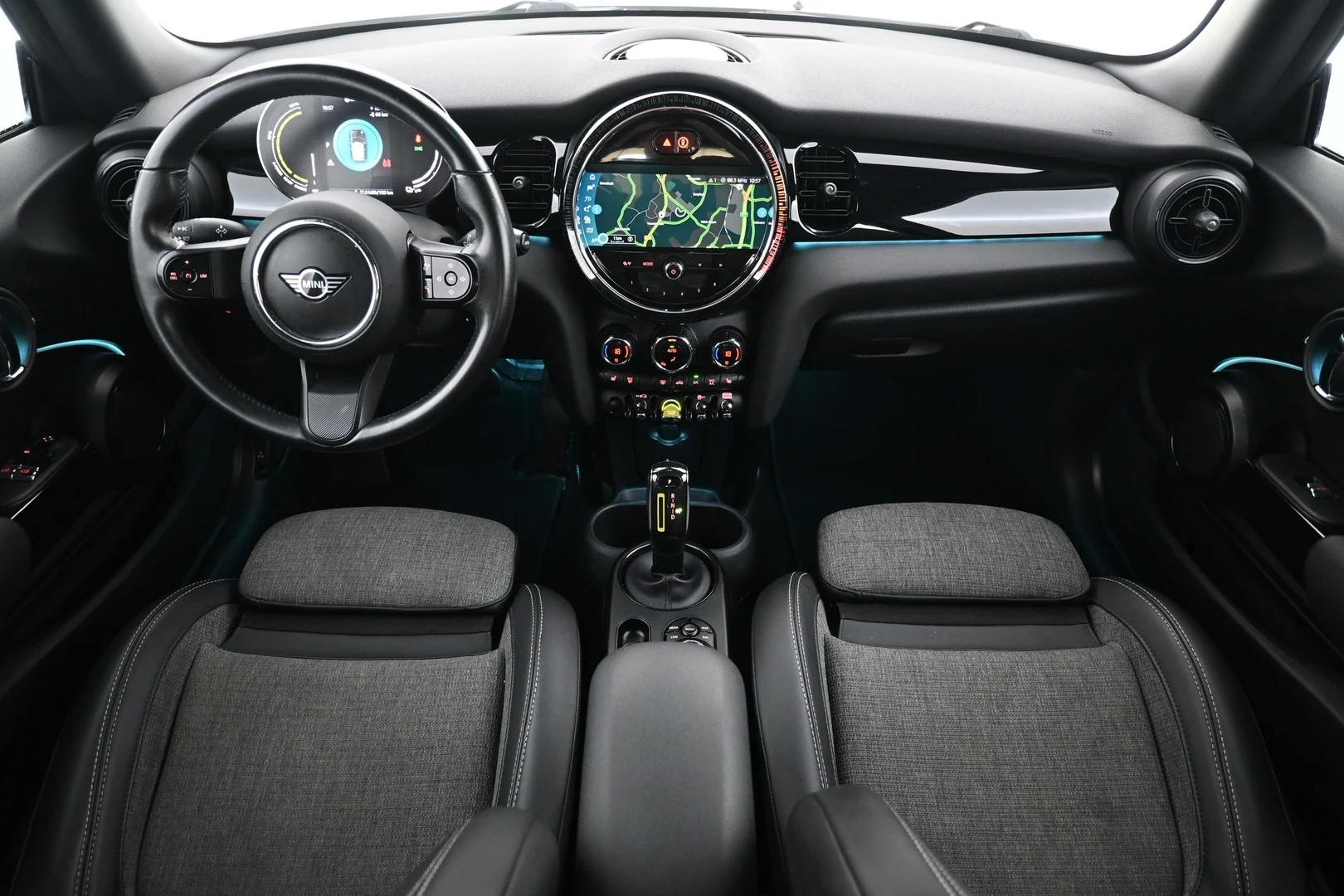 Car Image - 7n0kUmaQM71VImx64YKxsO