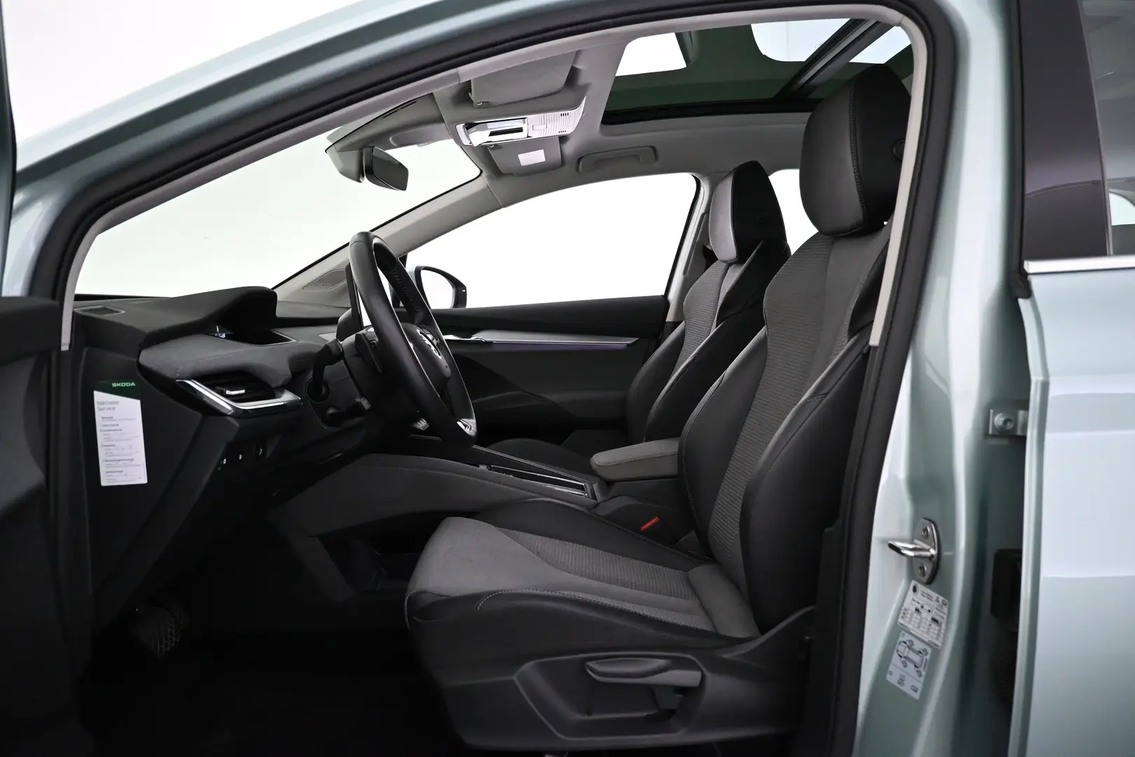 Car Image - 7MzbnbPtAYrf0dLPbhbbbn