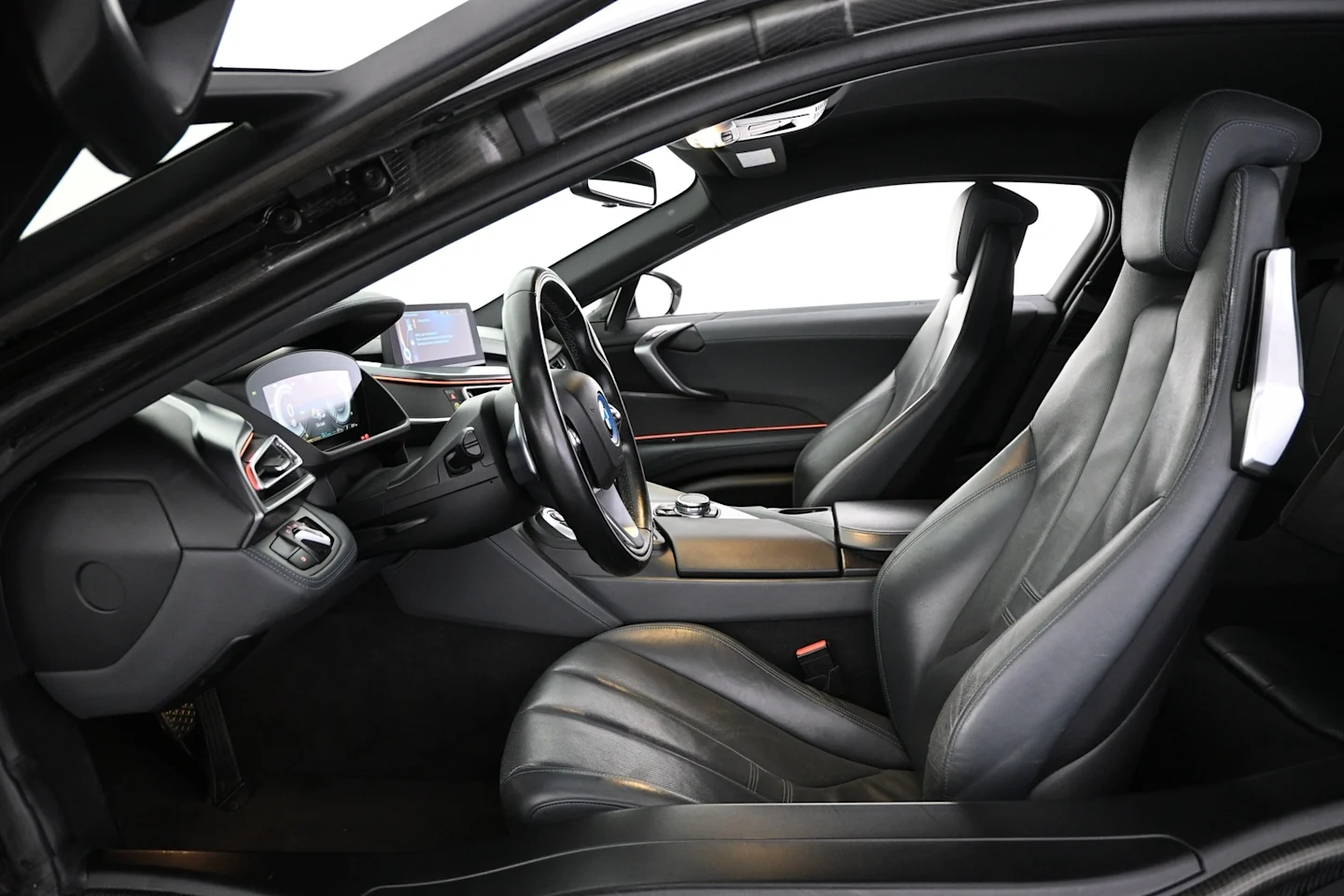 Car Image - 6yCtqa79GfwoE7q1RQRVT2