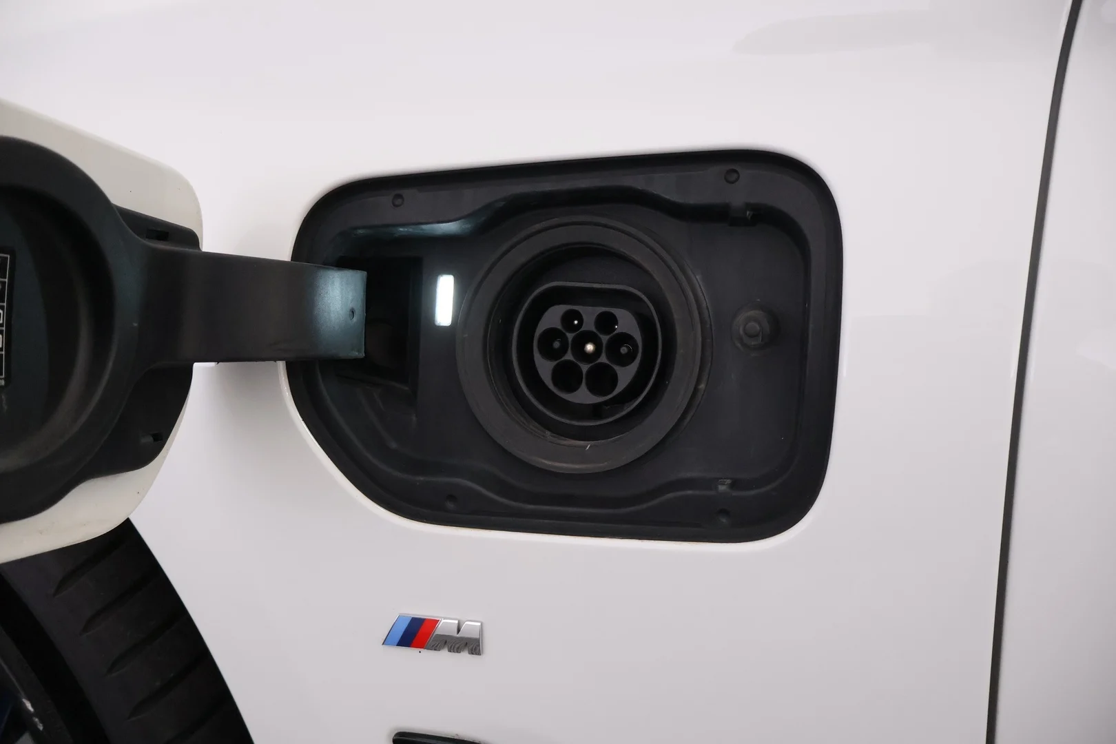 Car Image - 2SnU71N6OOf51jb8rGL6S9