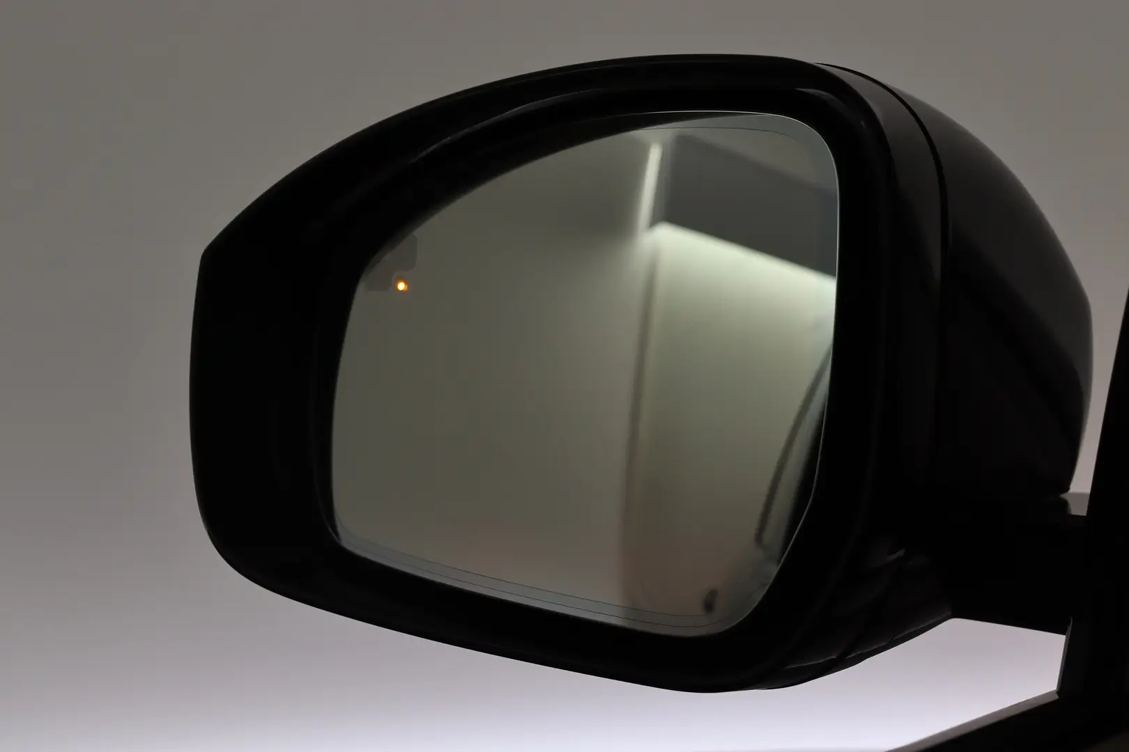Car Image - 3Z6Owk3Fsj2NVm33YiPRgg