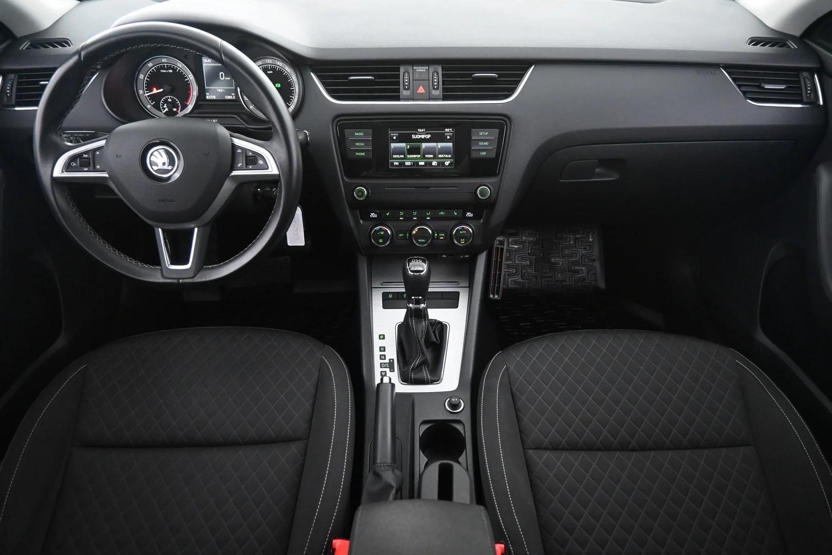Car Image - 4But6q5vdHrxx0dqfQvisu