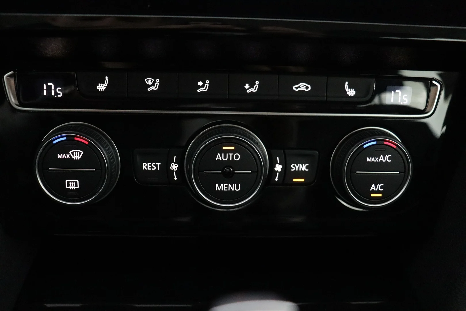 Car Image - yhpewGvviutgCvnj1lEMM