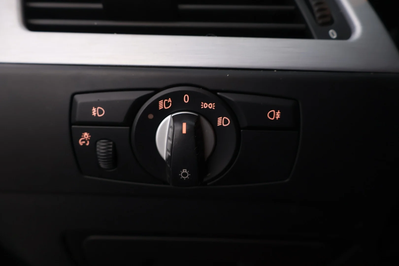 Car Image - 7MqUaeQJRyyNzQOngi8CGb