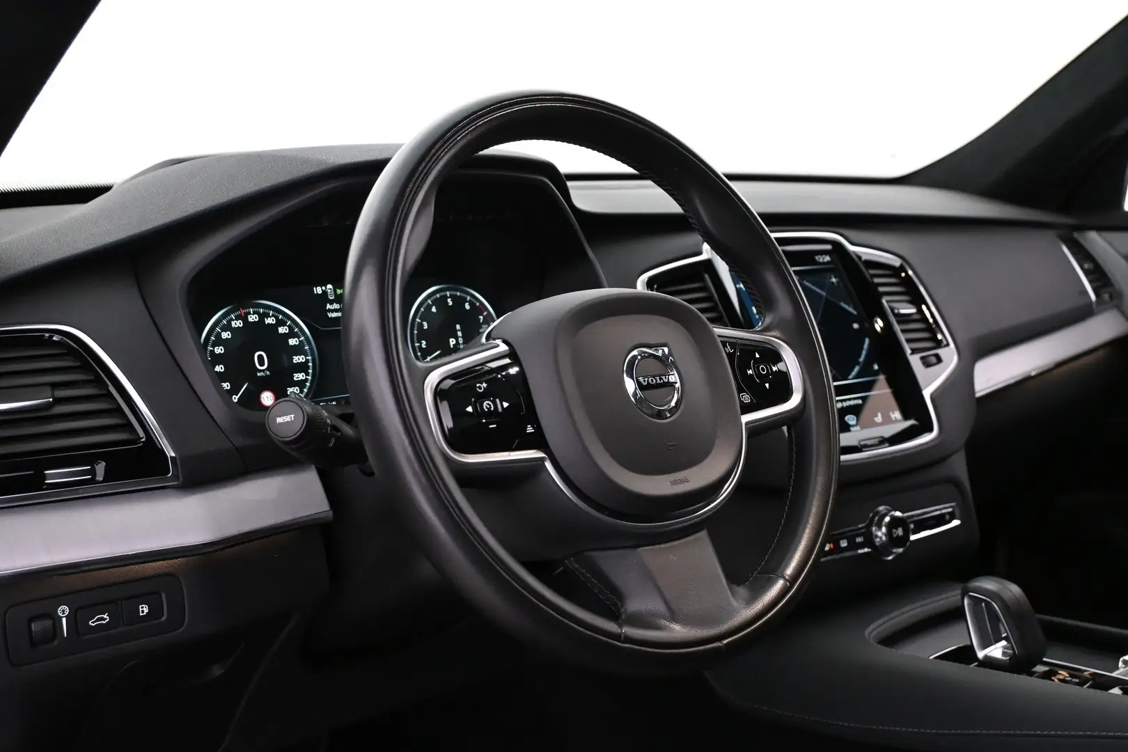 Car Image - 1QxwCYlWucRO8fRbMFIms9