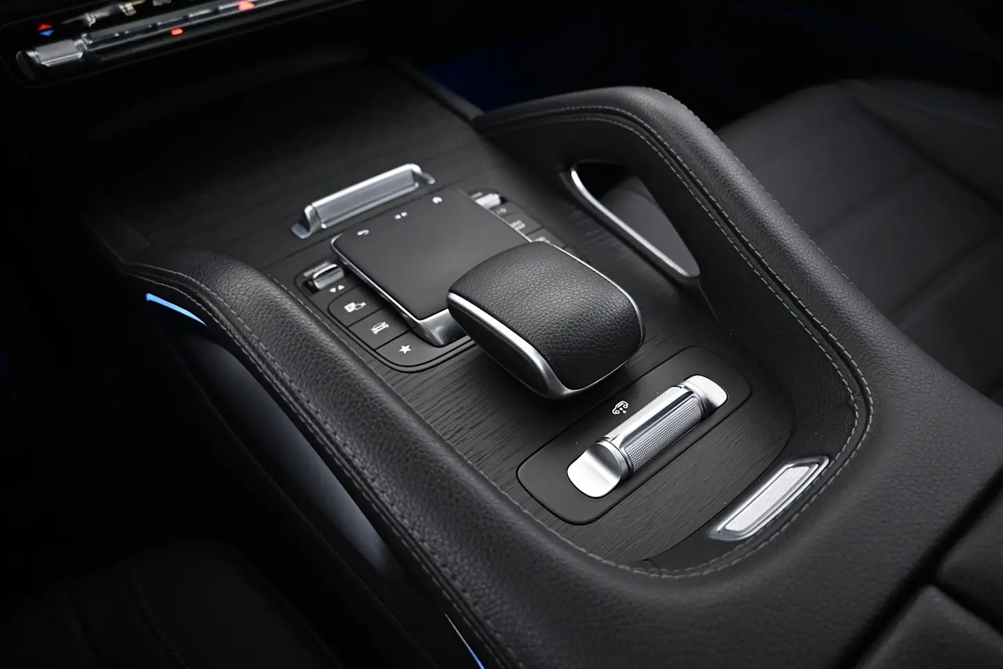 Car Image - 3FqkHhdu4wVBHV0i10a7ec