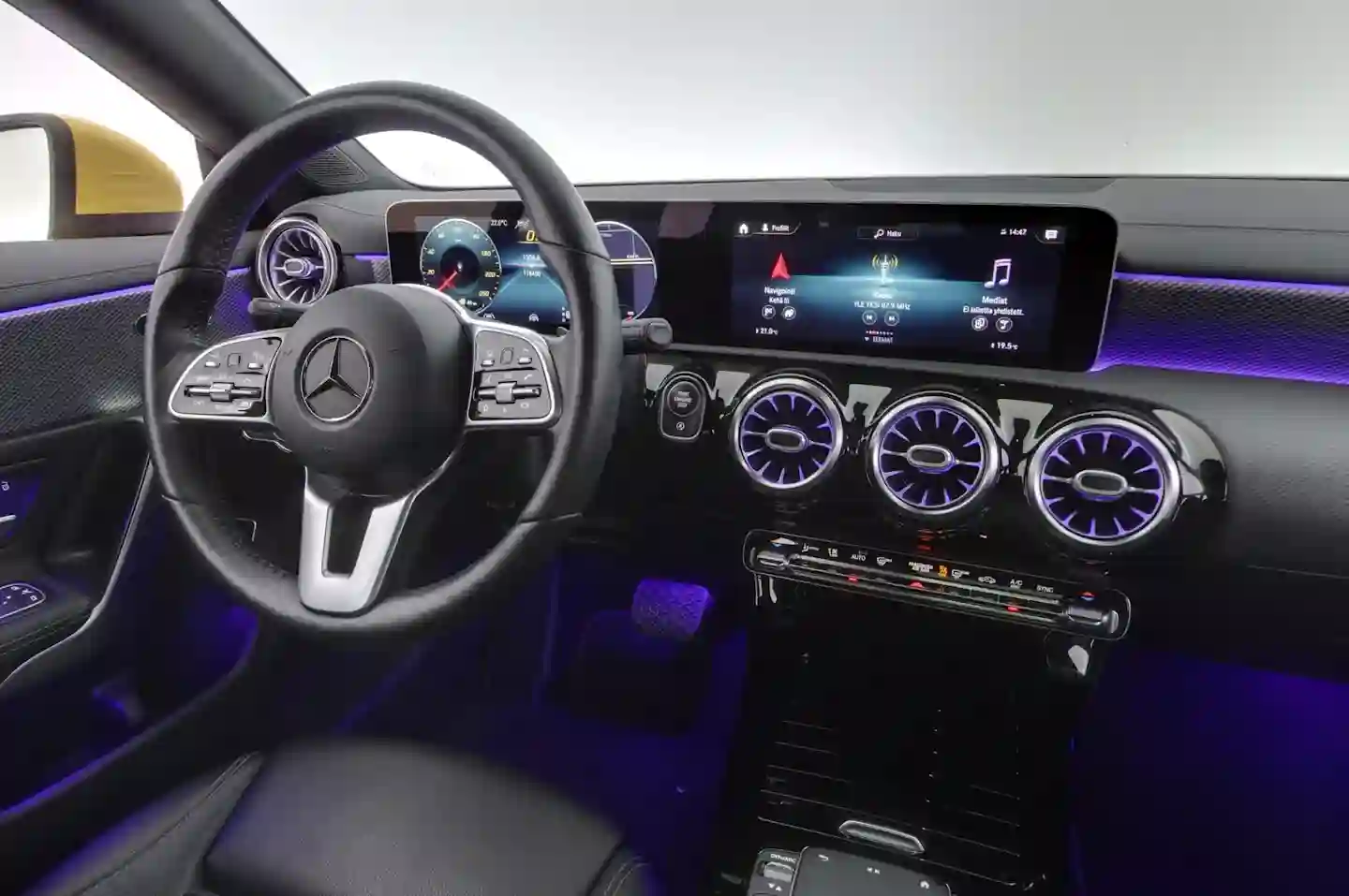 Car Image - 5d8V1sNlqx2HomBnT1xPdm