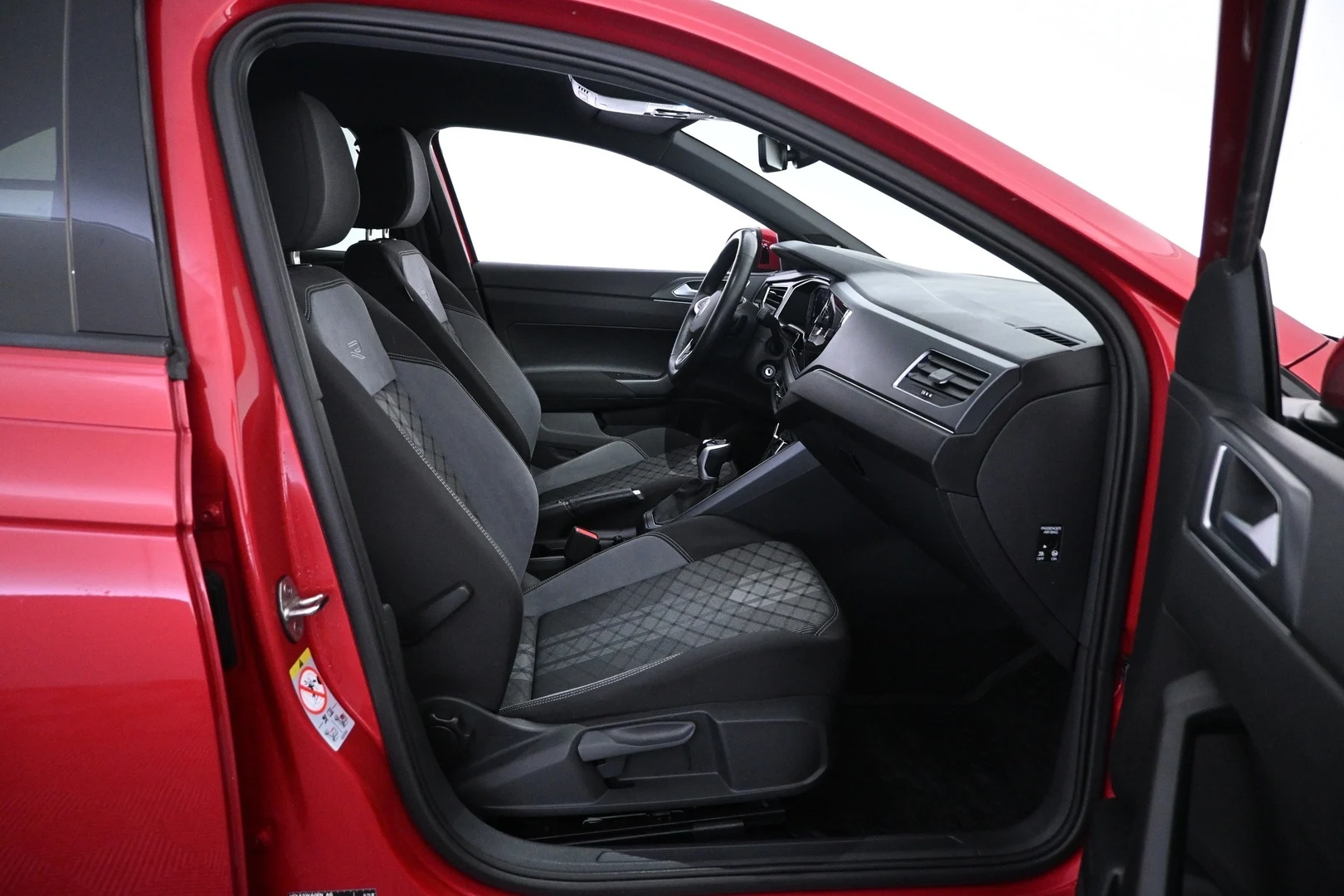 Car Image - 4FALLzlhWwW0b5fKQqDhXY