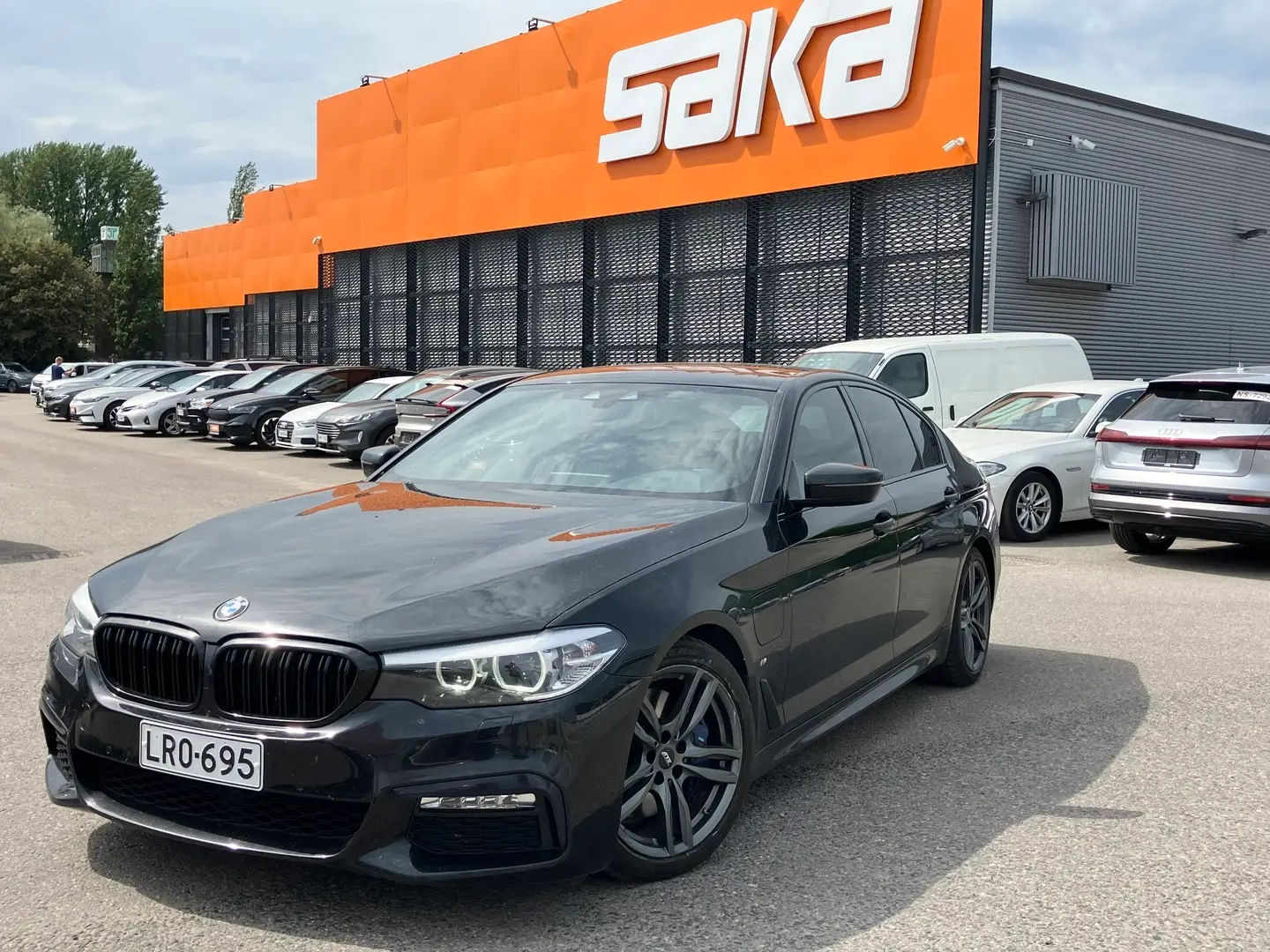 Car Image - U7DkEpVi0XkT4IRGsZBM0