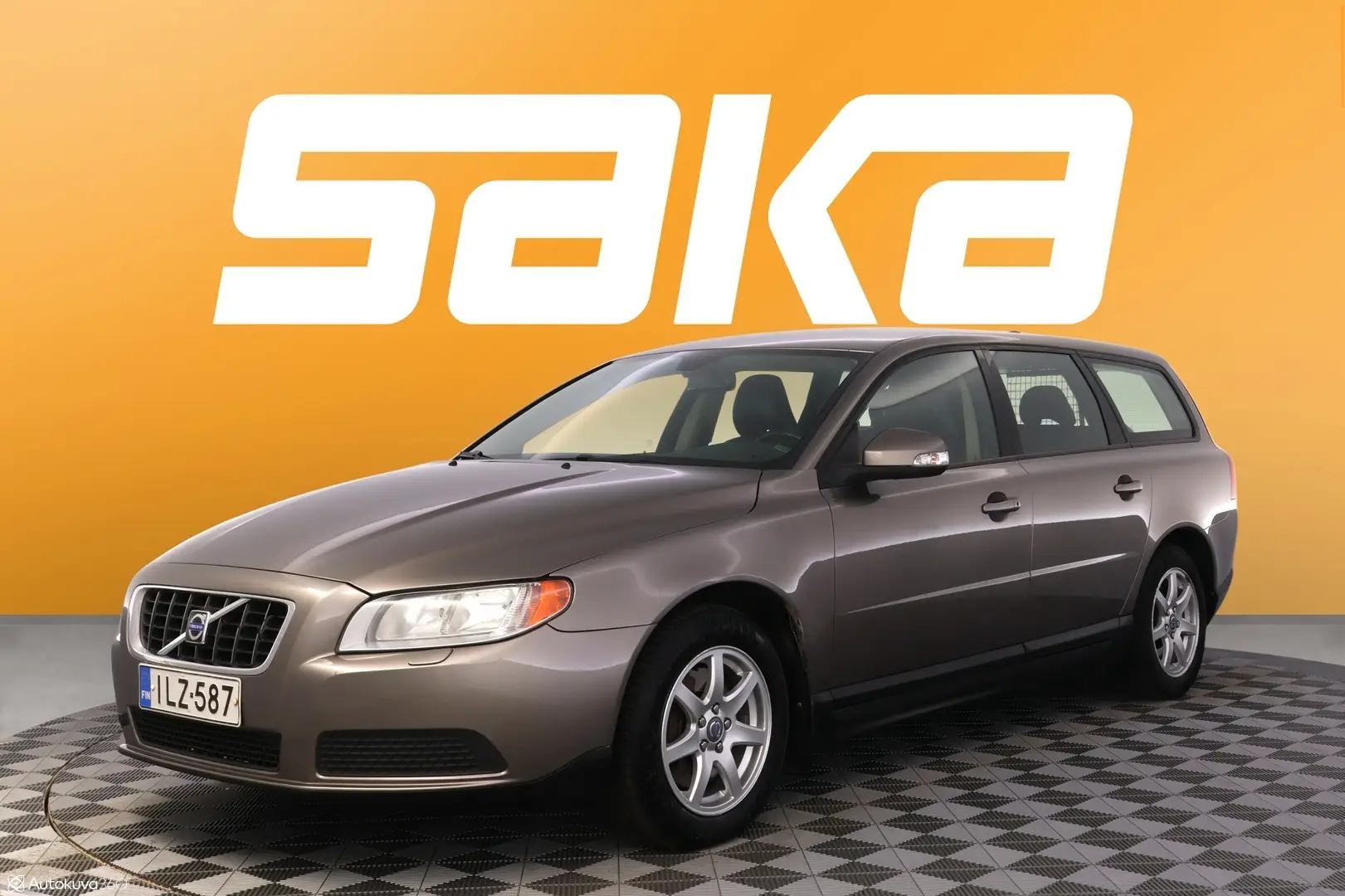 Car Image - e9DVzcqm4kkaPg2FNxUNx